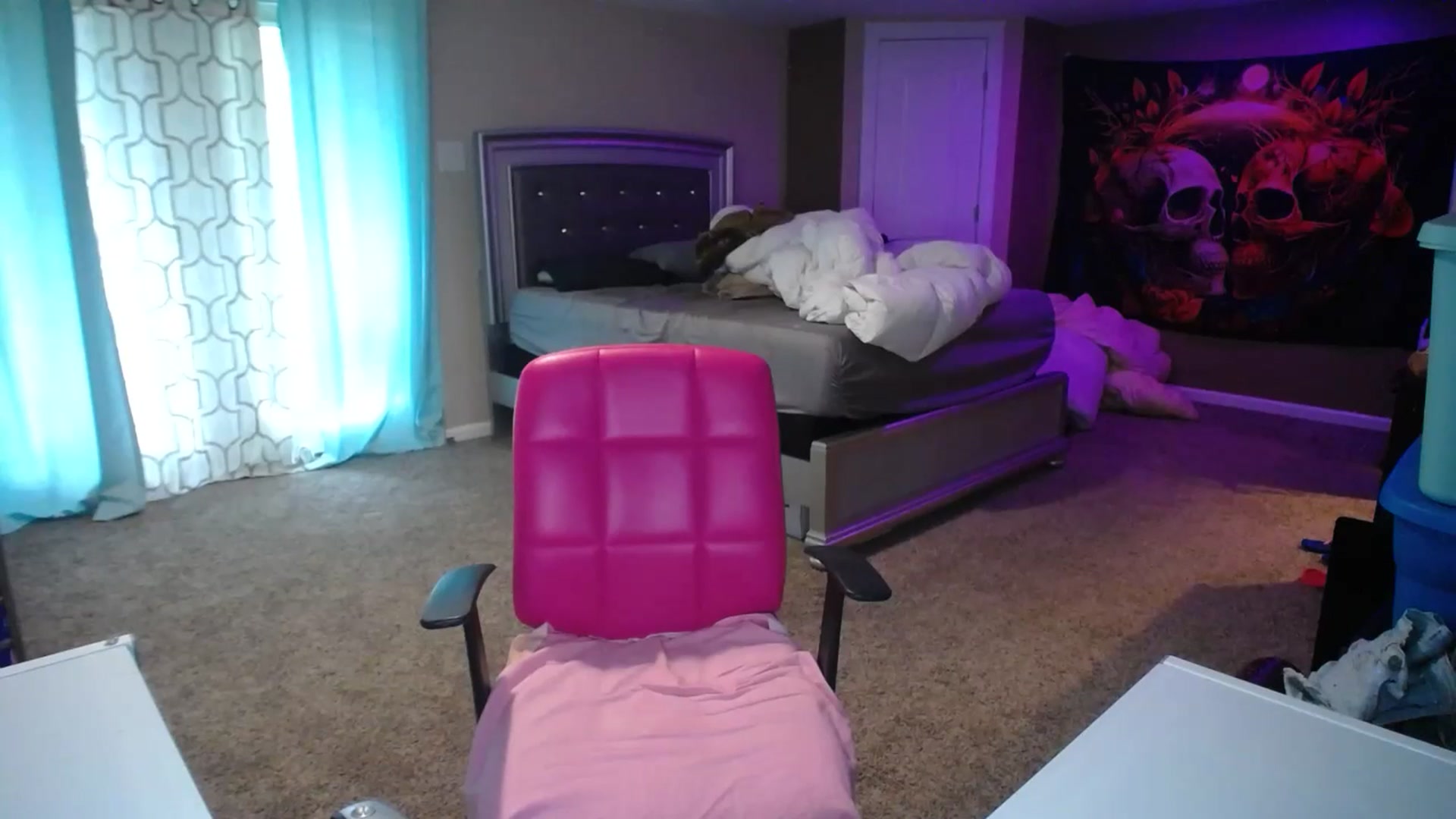 Gallery image thumbnail from AshlynnStorm's myfreecams stream on, 08/13/2024, 17:32 image 16 of 20