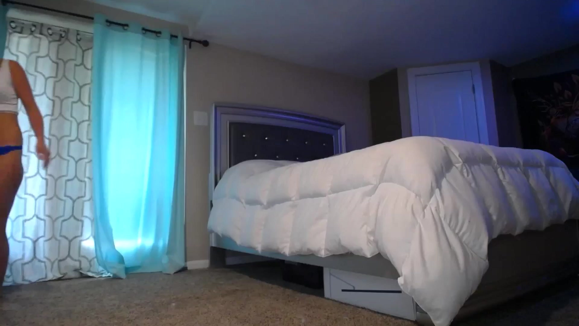 Gallery image thumbnail from AshlynnStorm's myfreecams stream on, 09/10/2024, 20:22 image 20 of 20