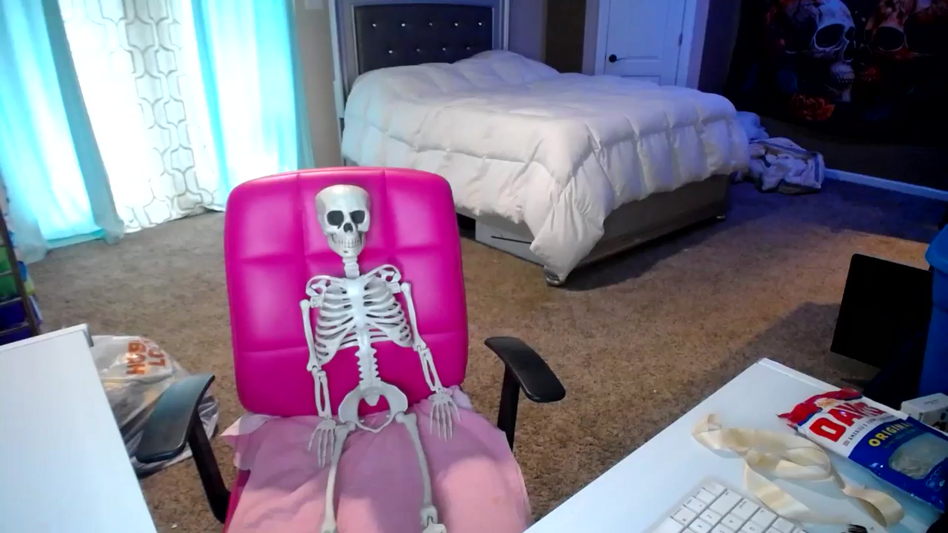 Gallery image thumbnail from AshlynnStorm's myfreecams stream on, 09/12/2024, 18:12 image 11 of 20