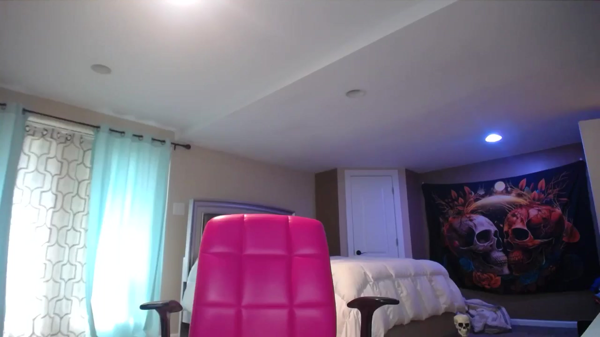 Gallery image thumbnail from AshlynnStorm's myfreecams stream on, 09/13/2024, 20:02 image 9 of 20