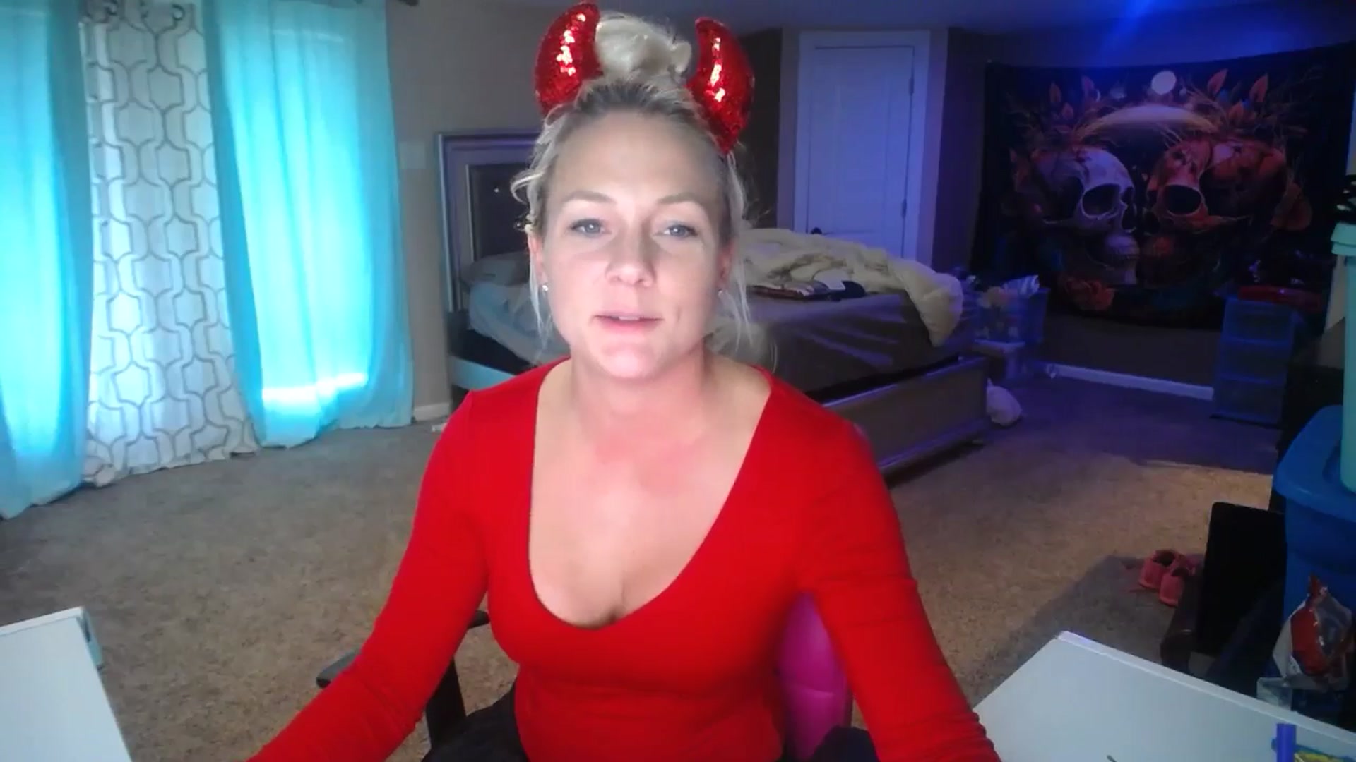 Gallery image thumbnail from AshlynnStorm's myfreecams stream on, 11/01/2024, 19:46 image 15 of 20