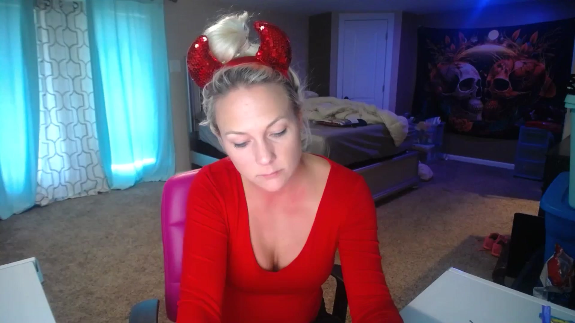 Gallery image thumbnail from AshlynnStorm's myfreecams stream on, 11/01/2024, 19:46 image 13 of 20
