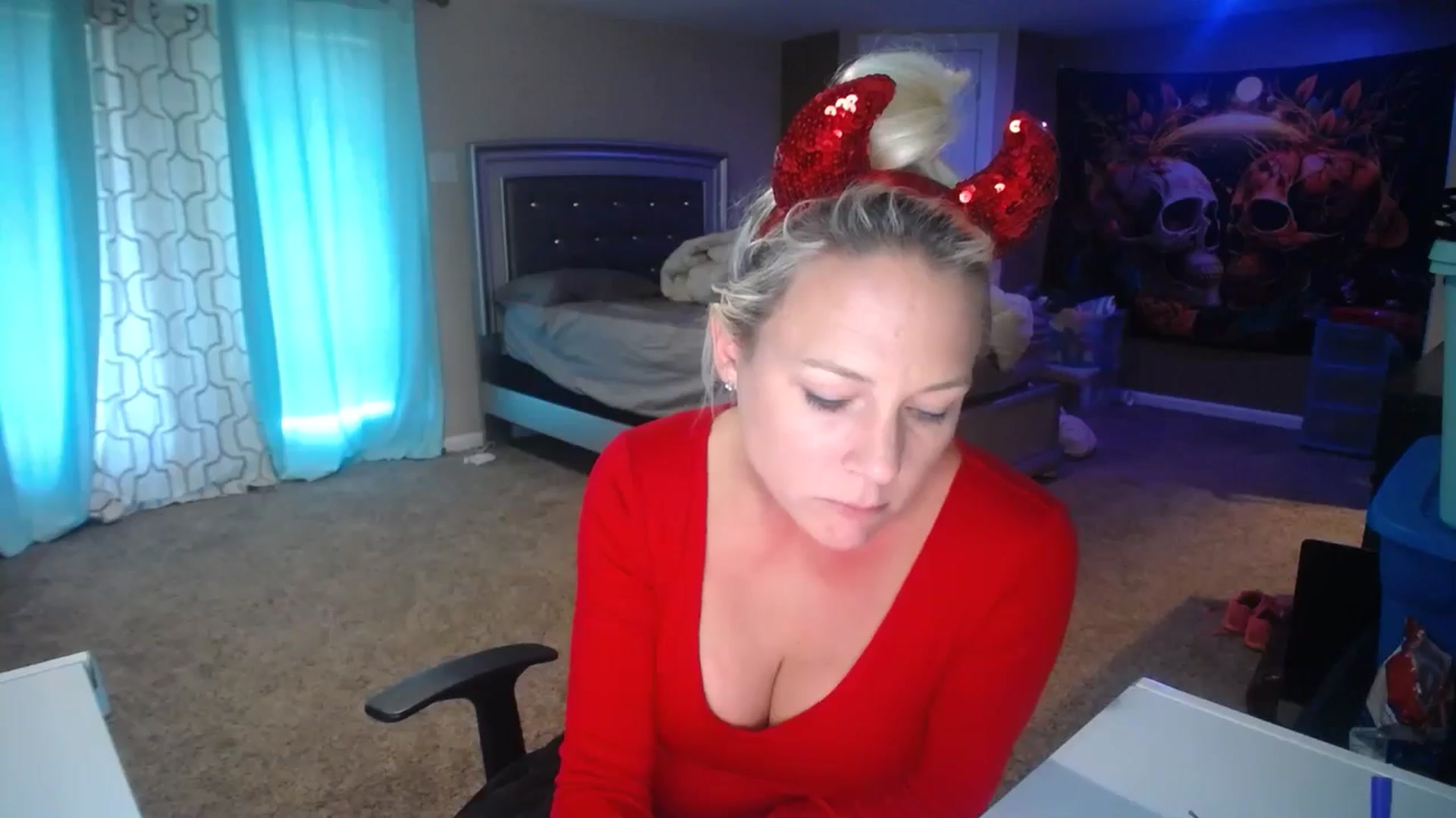 Gallery image thumbnail from AshlynnStorm's myfreecams stream on, 11/01/2024, 19:46 image 16 of 20