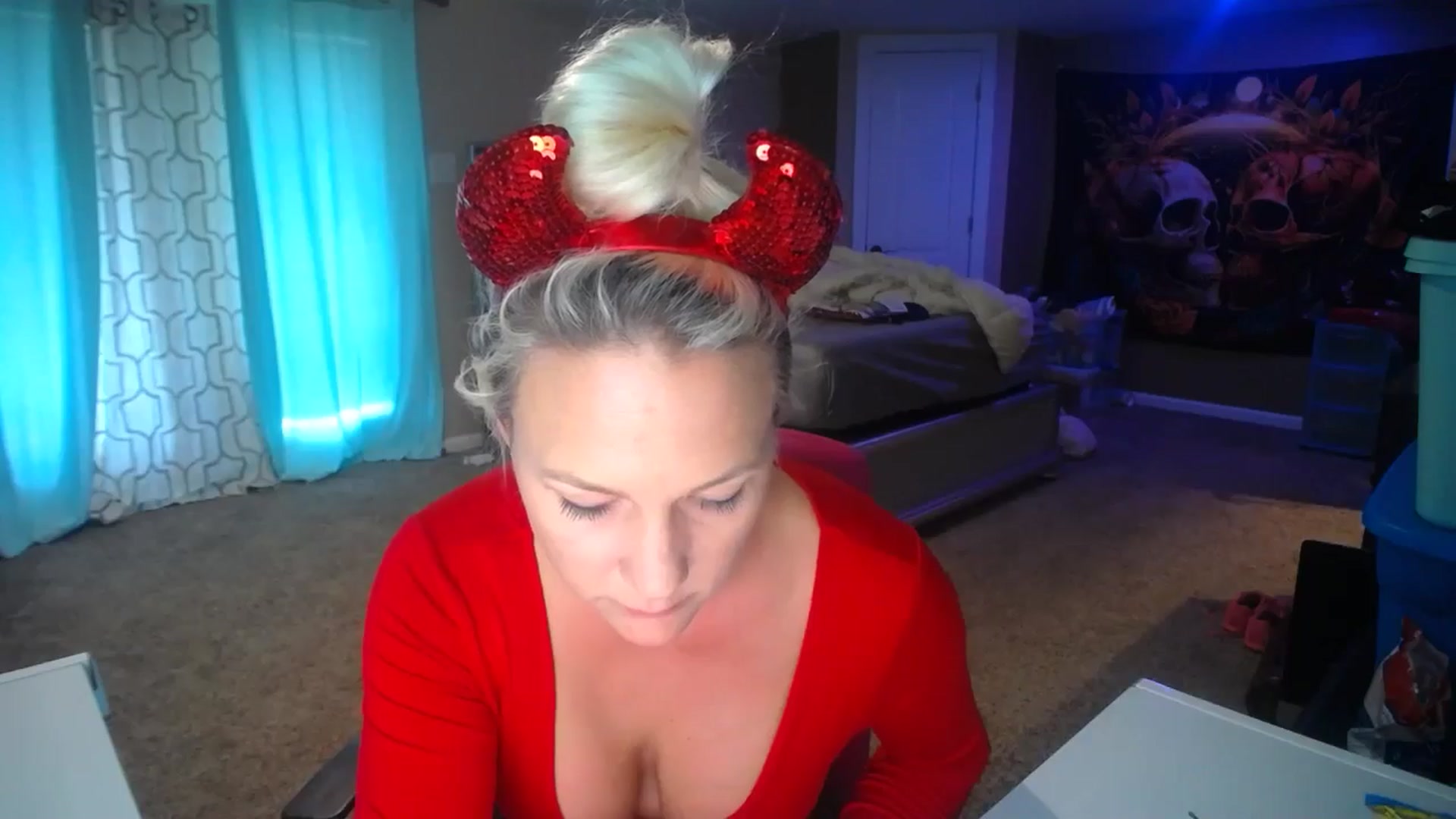 Gallery image thumbnail from AshlynnStorm's myfreecams stream on, 11/01/2024, 19:46 image 3 of 20
