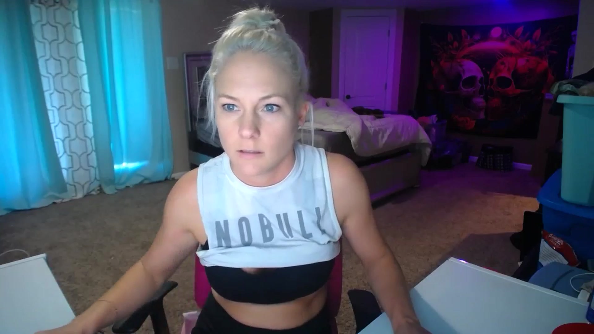 Gallery image thumbnail from AshlynnStorm's myfreecams stream on, 11/26/2024, 18:55 image 3 of 20