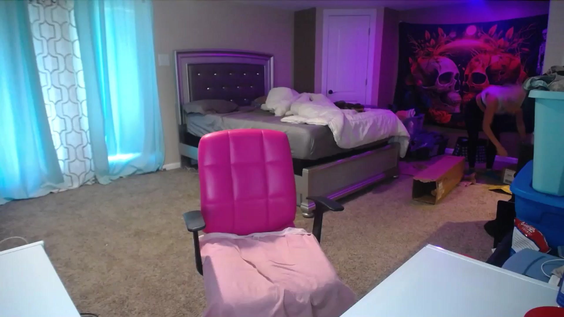 Gallery image thumbnail from AshlynnStorm's myfreecams stream on, 11/26/2024, 18:55 image 7 of 20