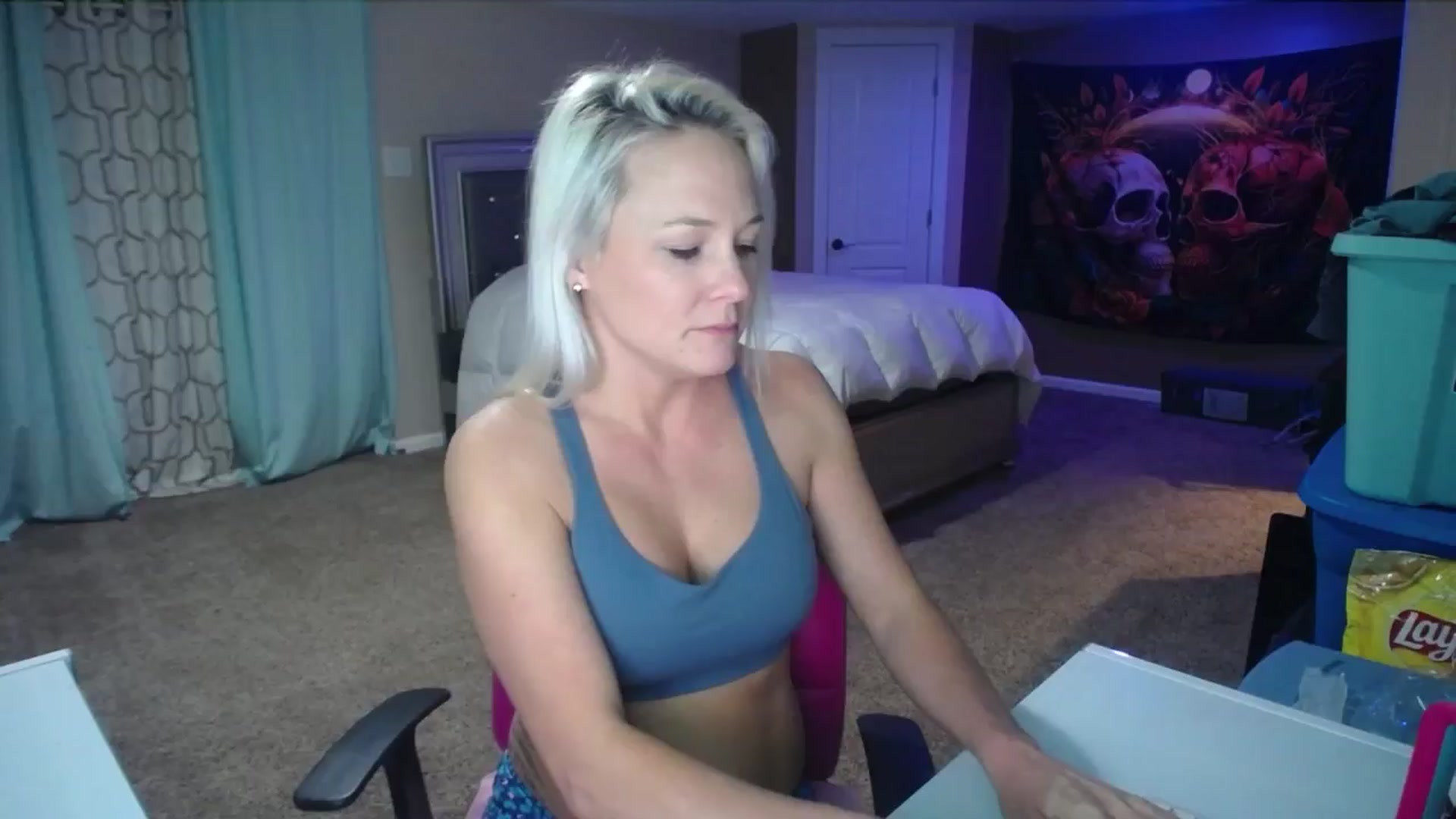 Gallery image thumbnail from AshlynnStorm's myfreecams stream on, 01/02/2025, 07:22 image 20 of 20