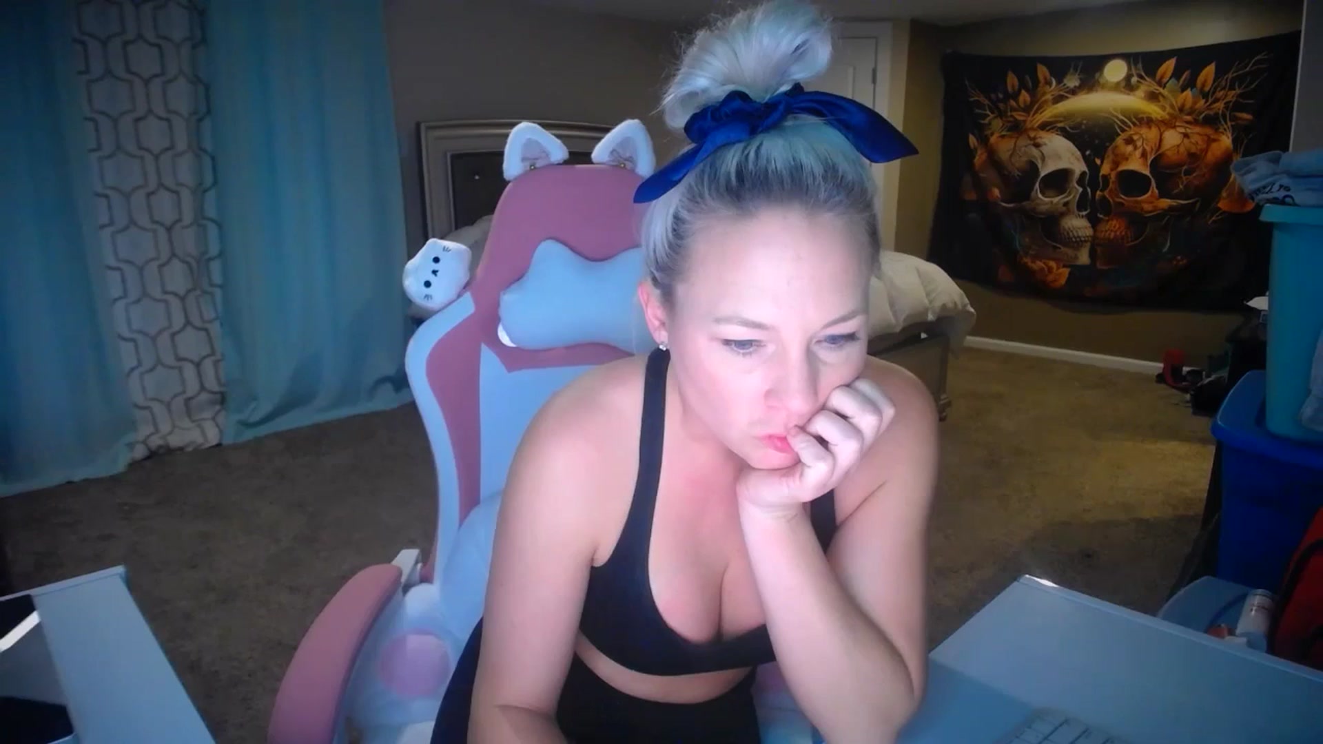 Gallery image thumbnail from AshlynnStorm's myfreecams stream on, 01/30/2025, 20:05 image 18 of 20