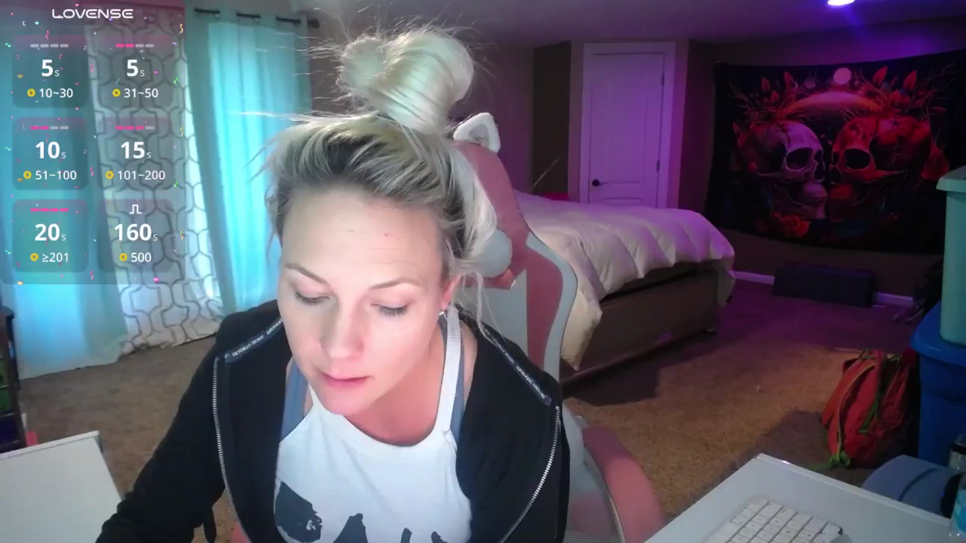 Gallery image thumbnail from AshlynnStorm's myfreecams stream on, 02/10/2025, 19:53 image 2 of 20