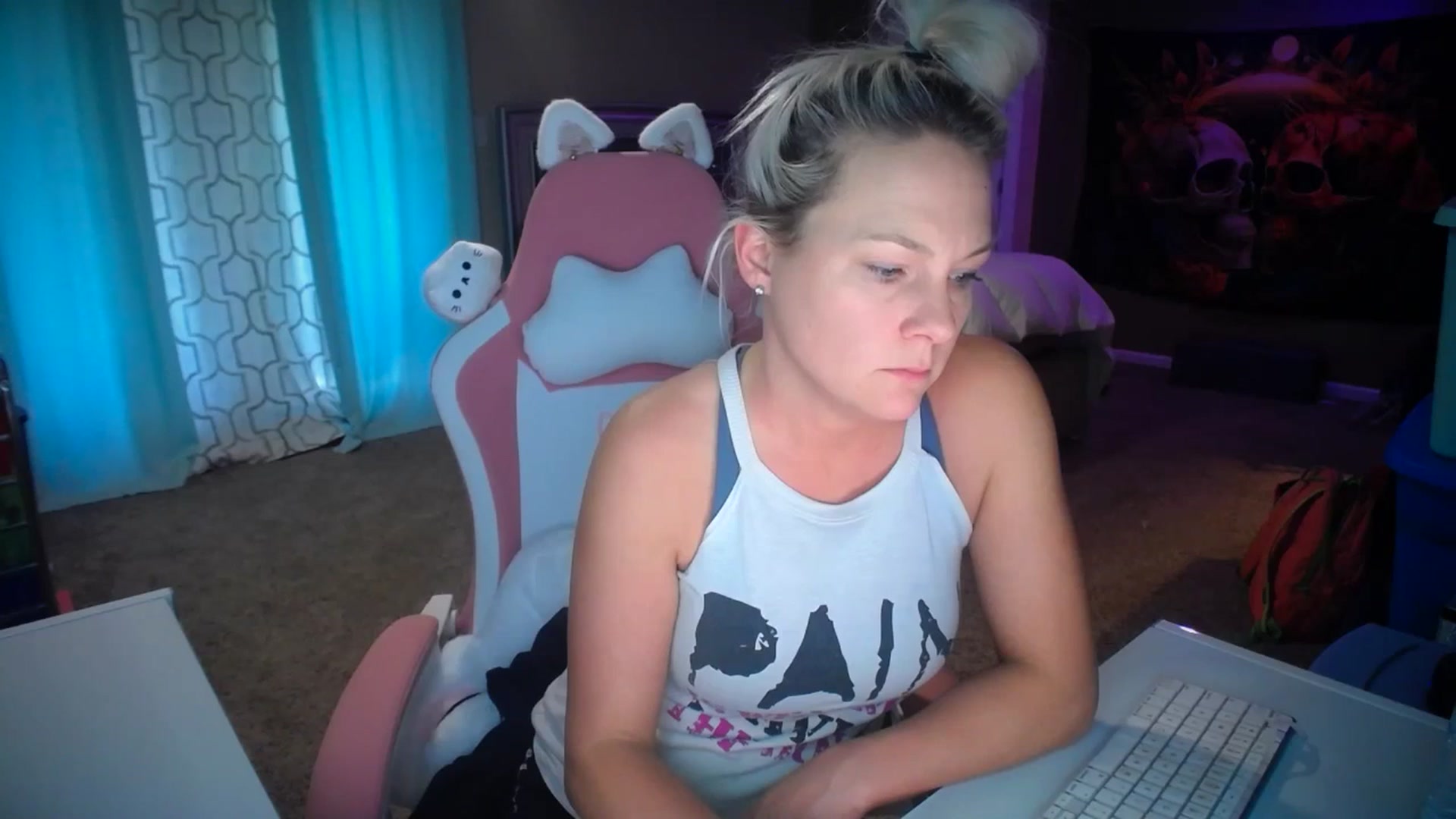 Gallery image thumbnail from AshlynnStorm's myfreecams stream on, 02/10/2025, 21:14 image 11 of 20