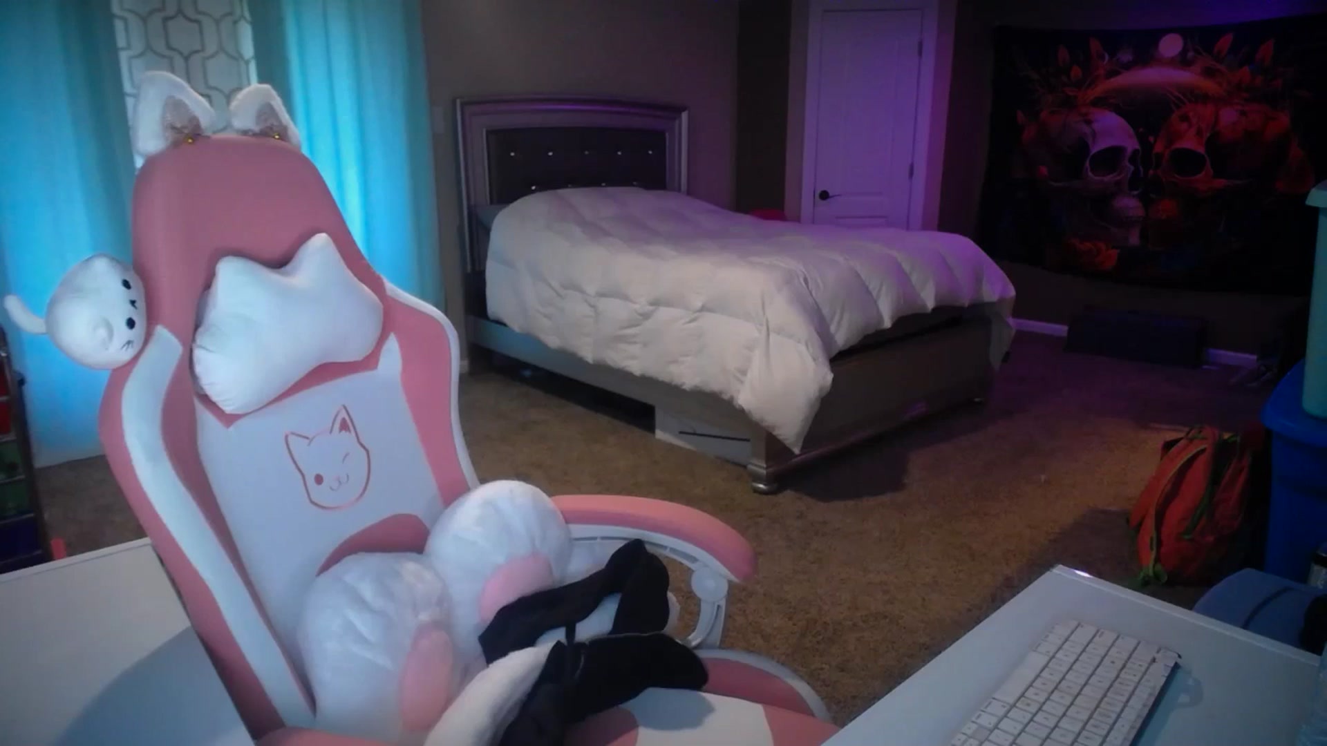 Gallery image thumbnail from AshlynnStorm's myfreecams stream on, 02/10/2025, 21:14 image 6 of 20