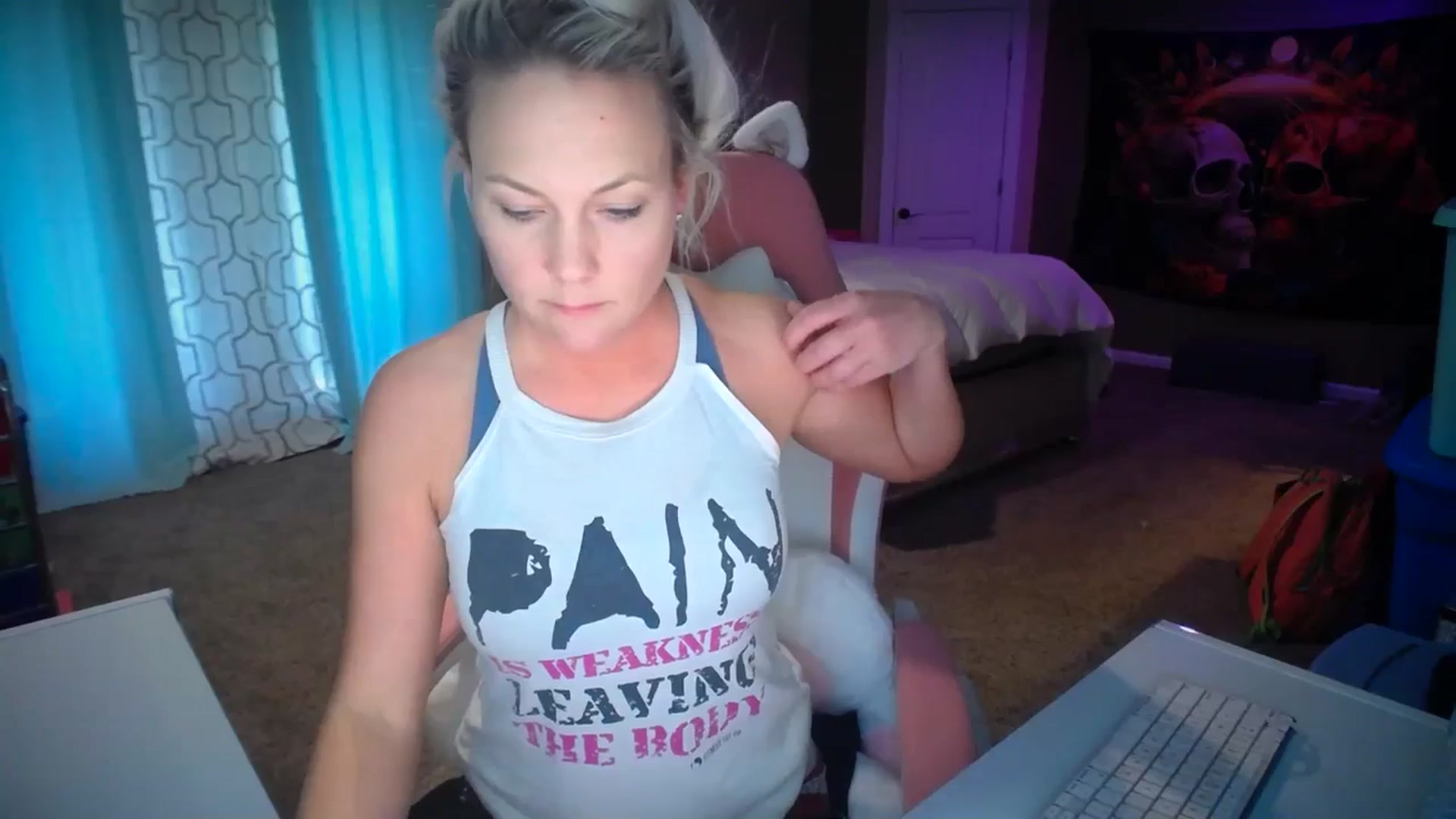 Gallery image thumbnail from AshlynnStorm's myfreecams stream on, 02/10/2025, 21:14 image 3 of 20