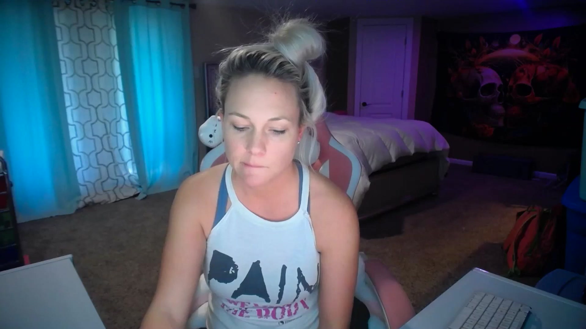Gallery image thumbnail from AshlynnStorm's myfreecams stream on, 02/10/2025, 21:14 image 17 of 20