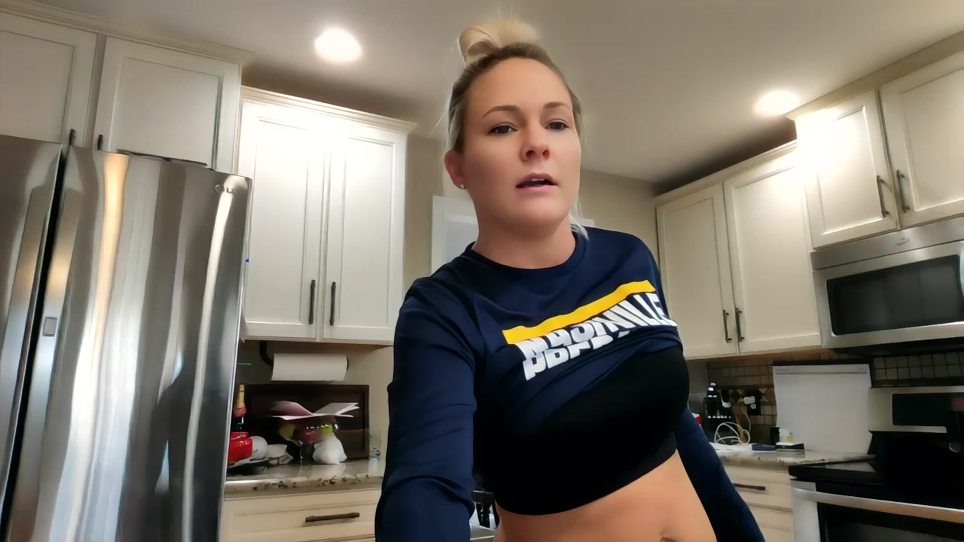 Gallery image thumbnail from AshlynnStorm's myfreecams stream on, 02/14/2025, 19:29 image 1 of 20