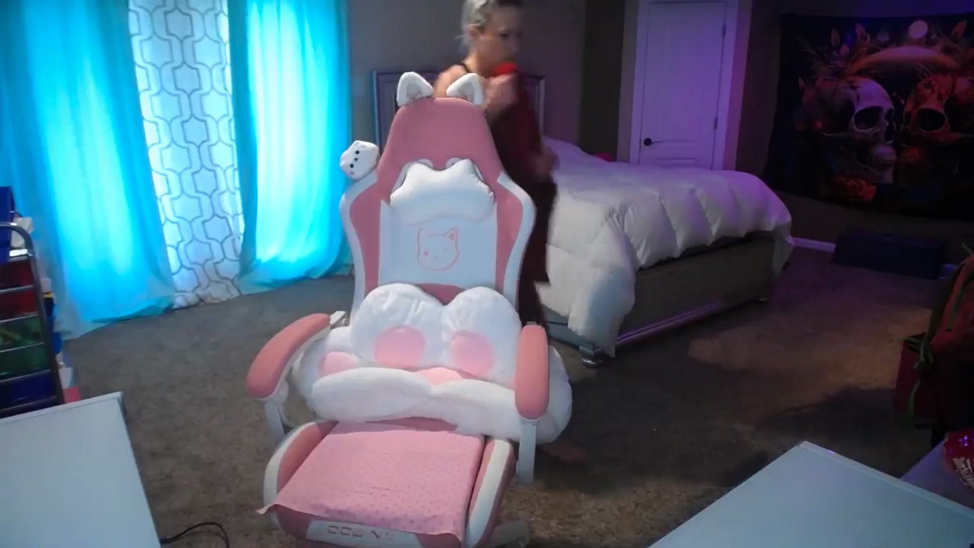 Gallery image thumbnail from AshlynnStorm's myfreecams stream on, 02/20/2025, 20:18 image 6 of 20