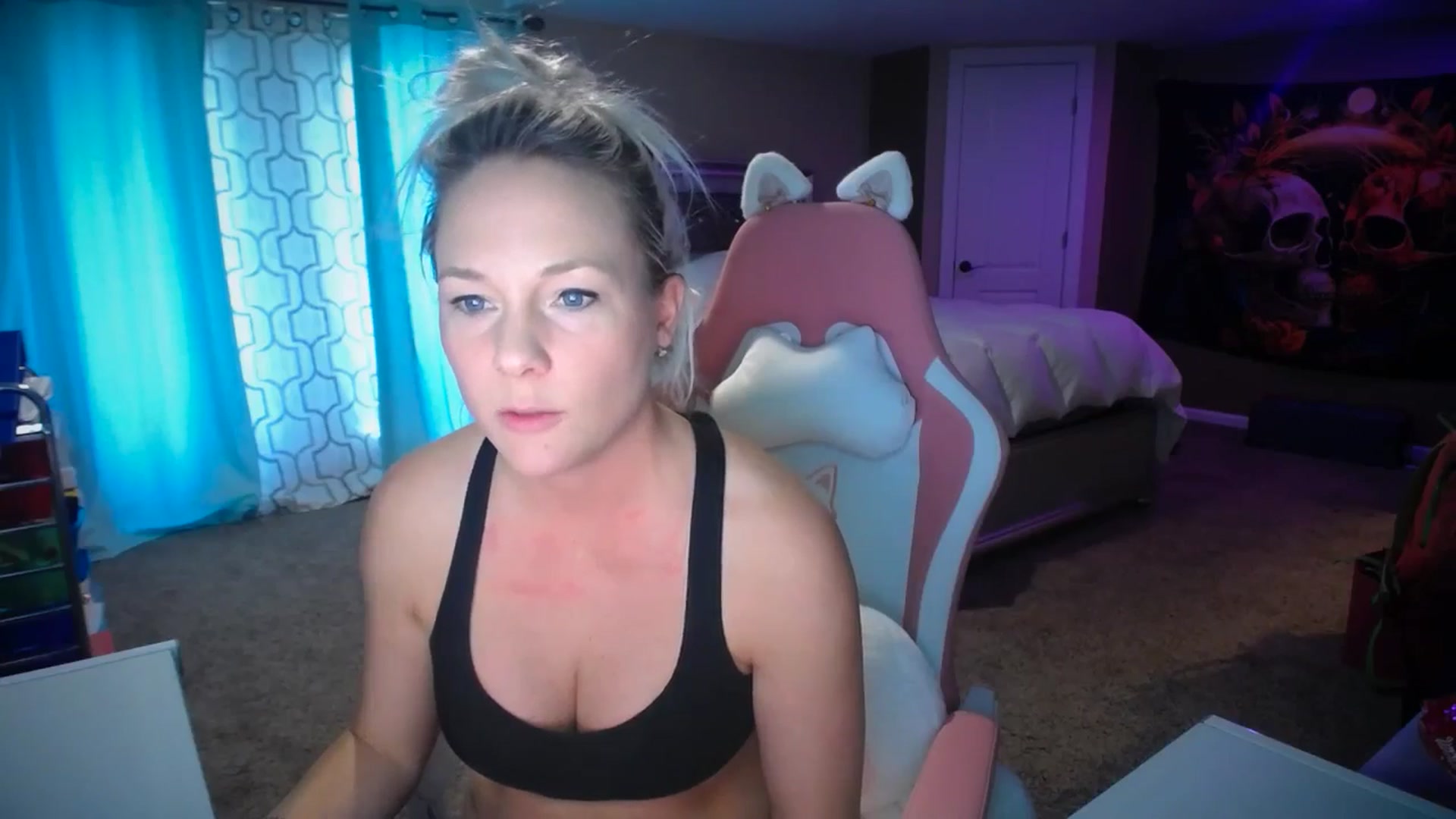 Gallery image thumbnail from AshlynnStorm's myfreecams stream on, 02/20/2025, 20:18 image 4 of 20