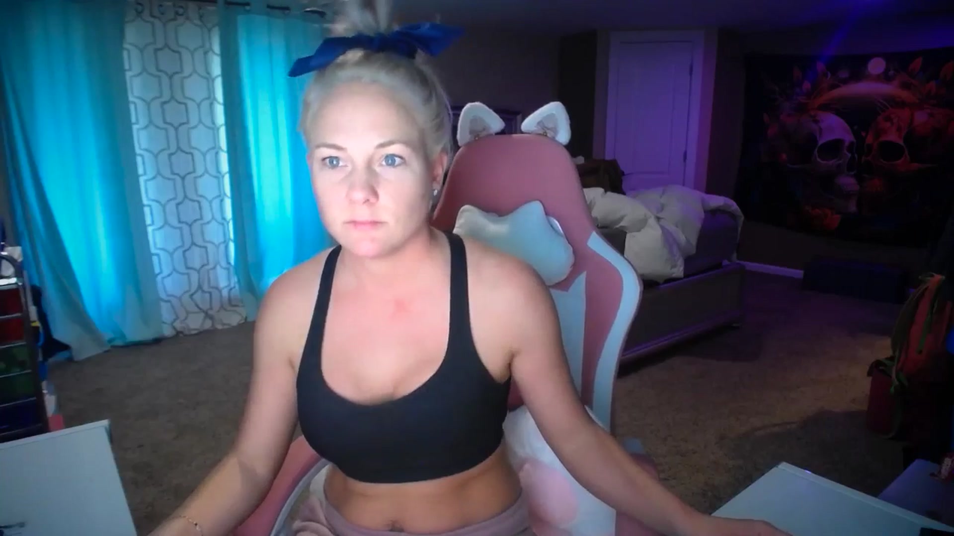 Gallery image thumbnail from AshlynnStorm's myfreecams stream on, 02/23/2025, 22:01 image 7 of 20