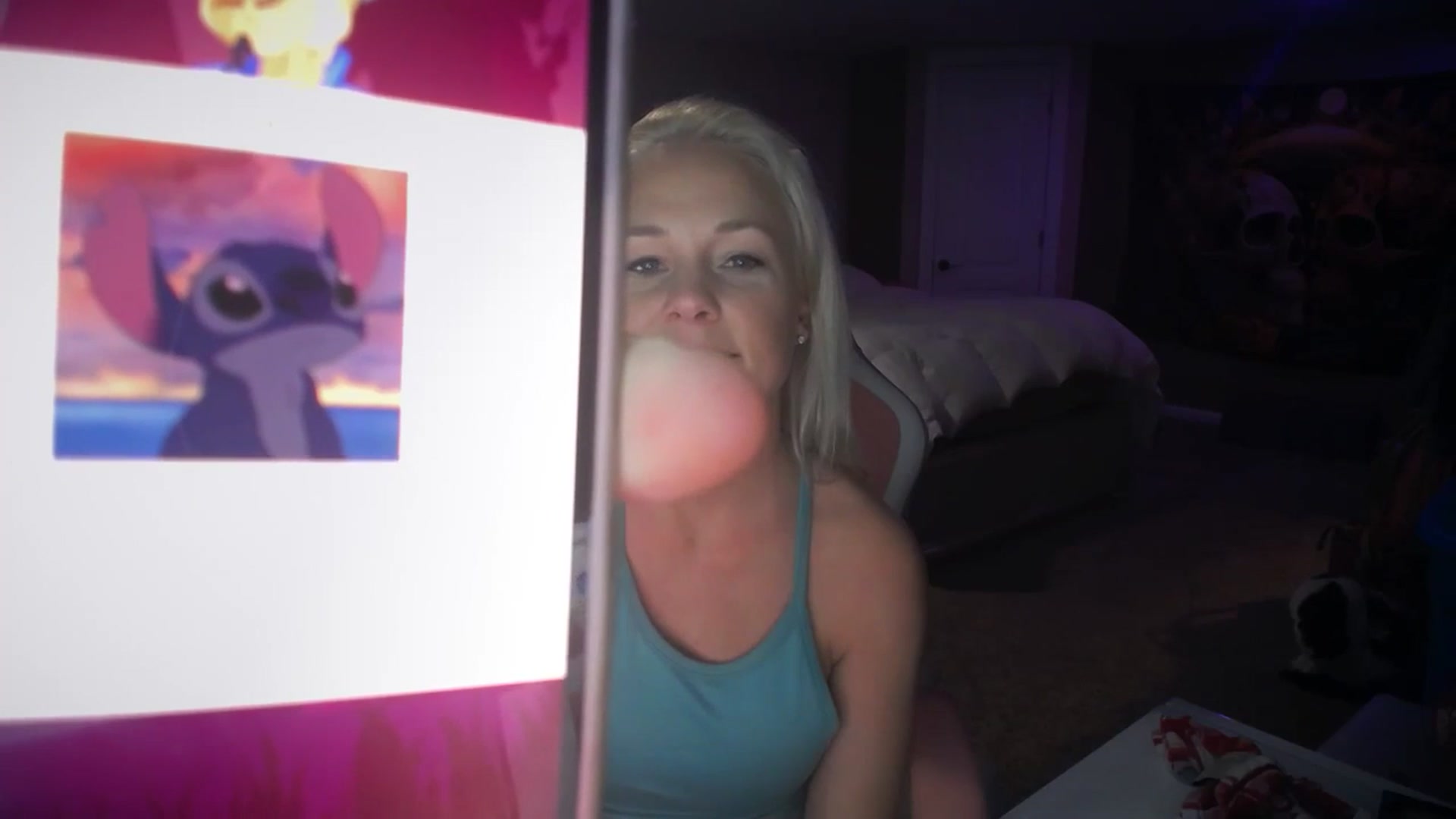 Gallery image thumbnail from AshlynnStorm's myfreecams stream on, 02/24/2025, 05:08 image 15 of 20