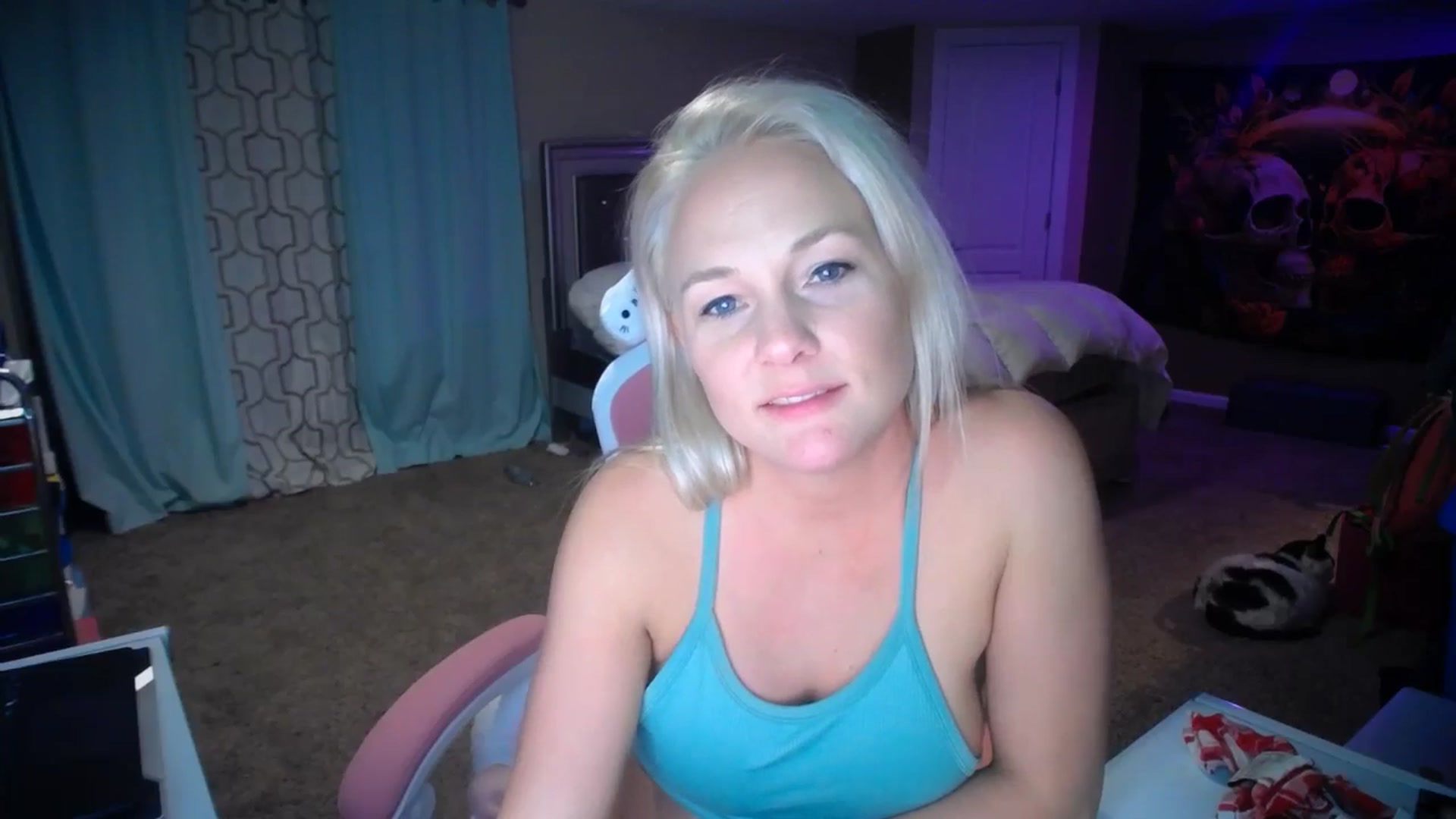 Gallery image thumbnail from AshlynnStorm's myfreecams stream on, 02/24/2025, 05:08 image 20 of 20