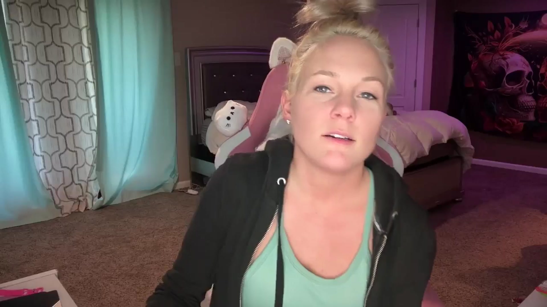 Gallery image thumbnail from AshlynnStorm's myfreecams stream on, 02/27/2025, 20:10 image 8 of 20