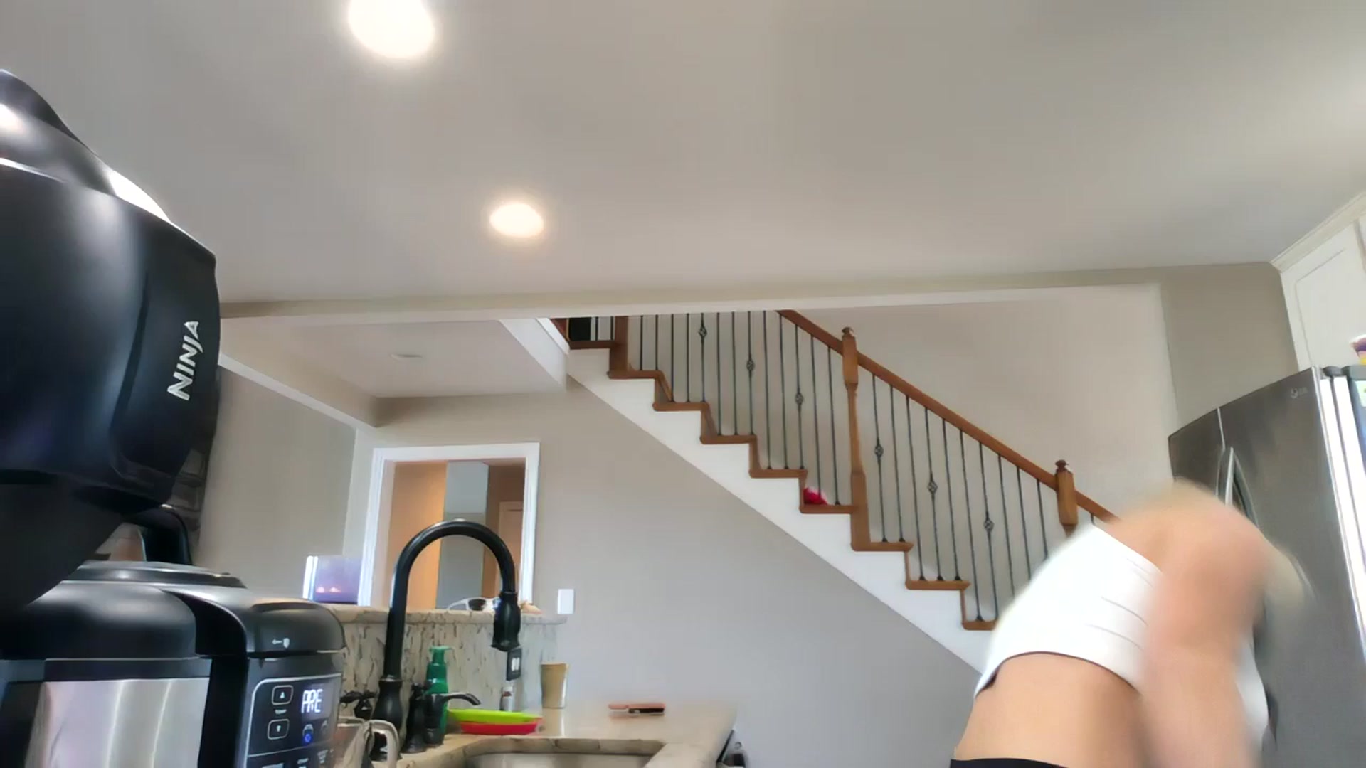 Gallery image thumbnail from AshlynnStorm's myfreecams stream on, 03/25/2025, 19:13 image 15 of 20