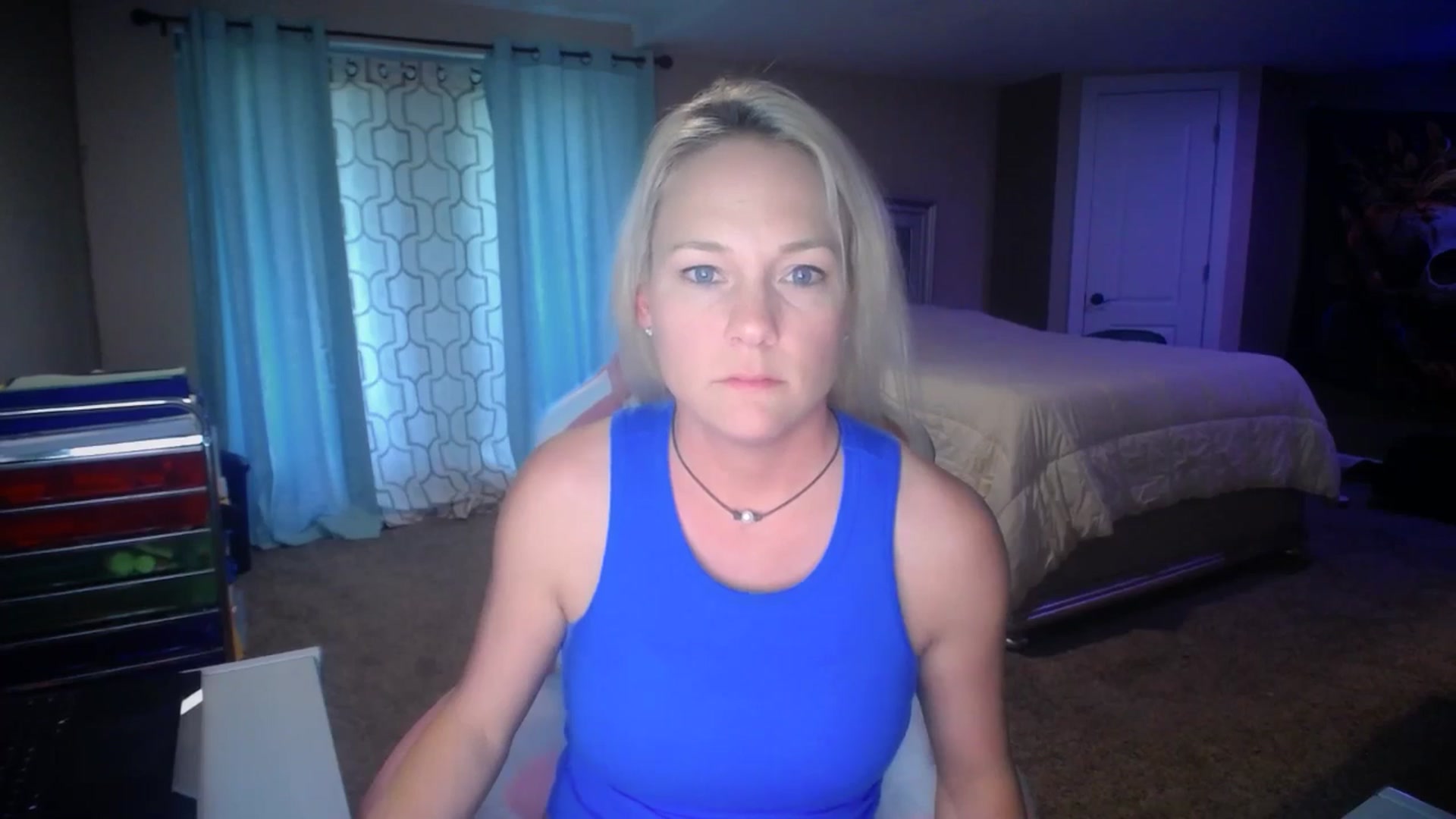 Gallery image thumbnail from AshlynnStorm's myfreecams stream on, 04/16/2025, 19:27 image 2 of 20