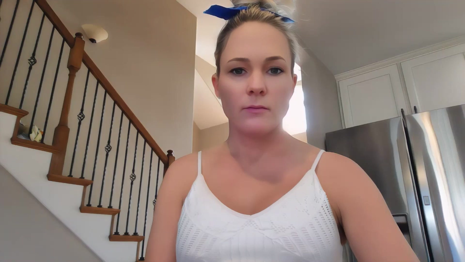 Gallery image thumbnail from AshlynnStorm's myfreecams stream on, 04/17/2025, 21:09 image 17 of 20