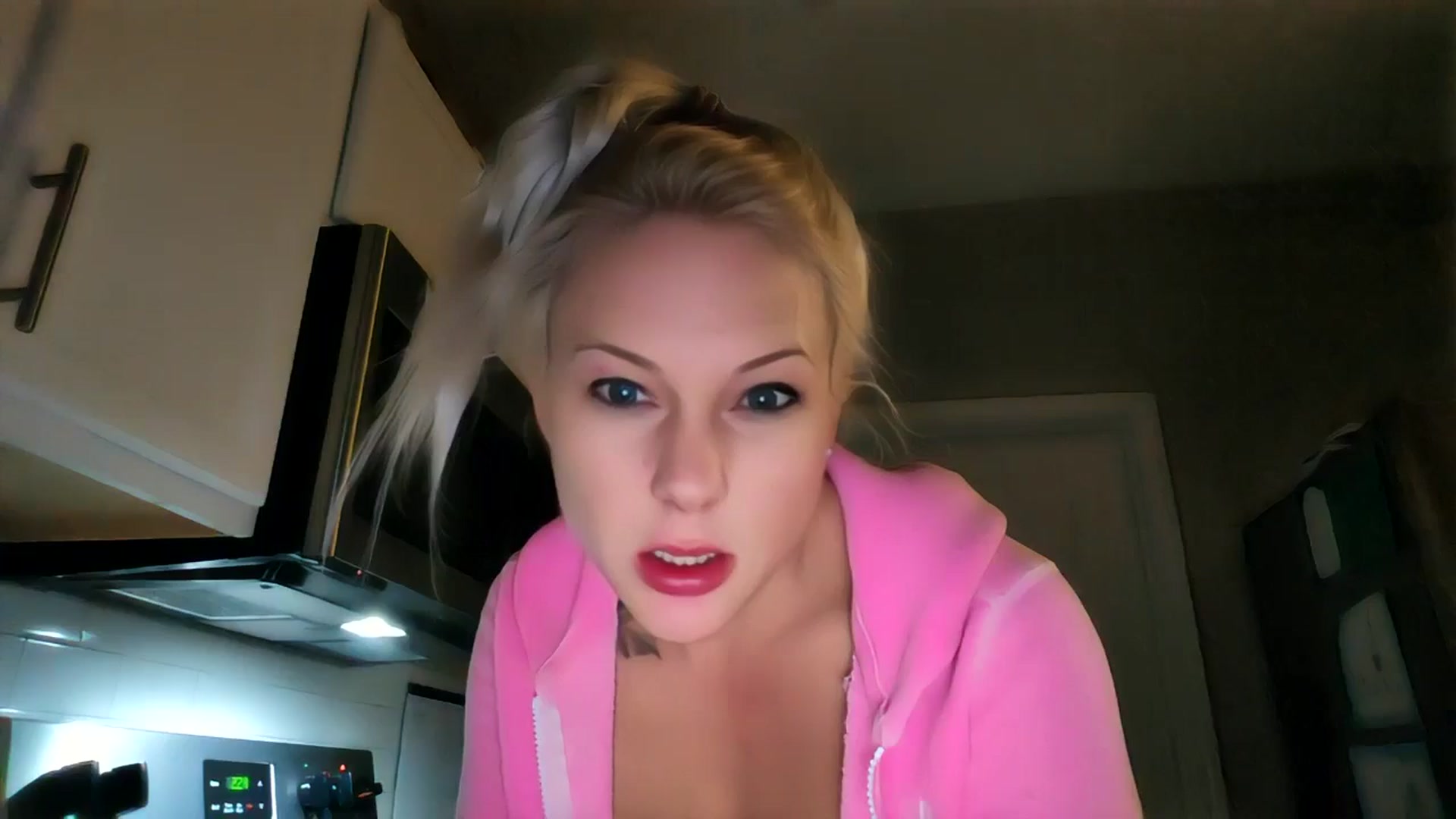 Gallery image thumbnail from AshlynnStorm's myfreecams stream on, 02/19/2026, 08:55 image 1 of 20