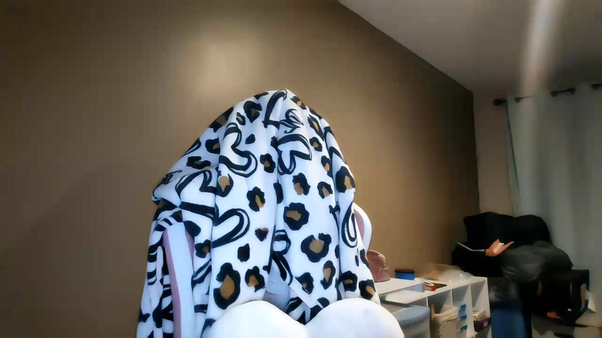 Gallery image thumbnail from AshlynnStorm's myfreecams stream on, 06/19/2026, 08:34 image 6 of 20