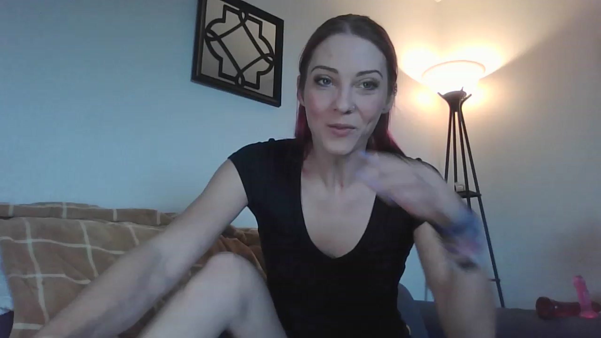 Gallery image thumbnail from Ashlynnelocks's myfreecams stream on, 11/18/2022, 18:41 image 14 of 20