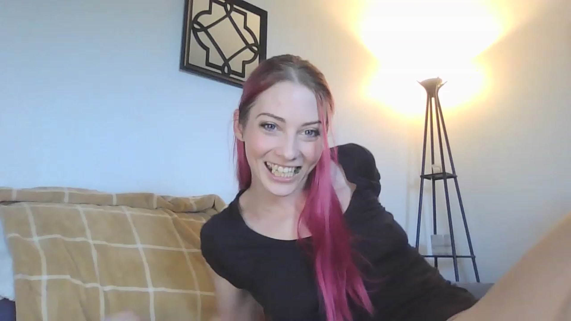 Gallery image thumbnail from Ashlynnelocks's myfreecams stream on, 11/18/2022, 18:41 image 18 of 20
