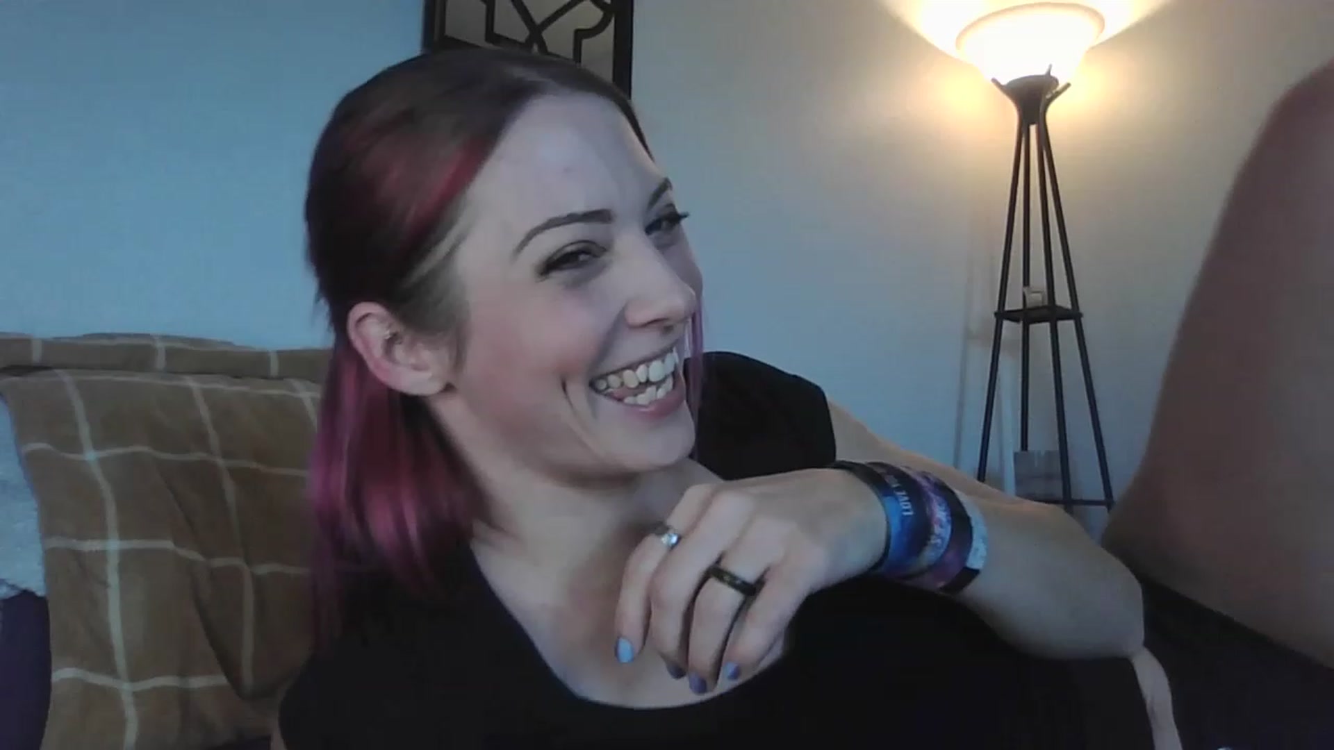 Gallery image thumbnail from Ashlynnelocks's myfreecams stream on, 11/18/2022, 18:41 image 19 of 20