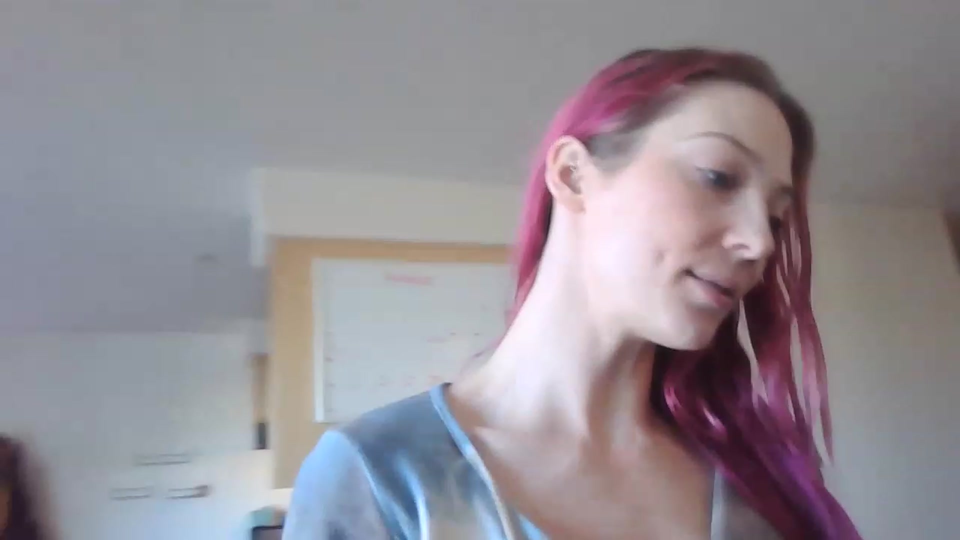 Gallery image thumbnail from Ashlynnelocks's myfreecams stream on, 11/20/2022, 18:25 image 9 of 20