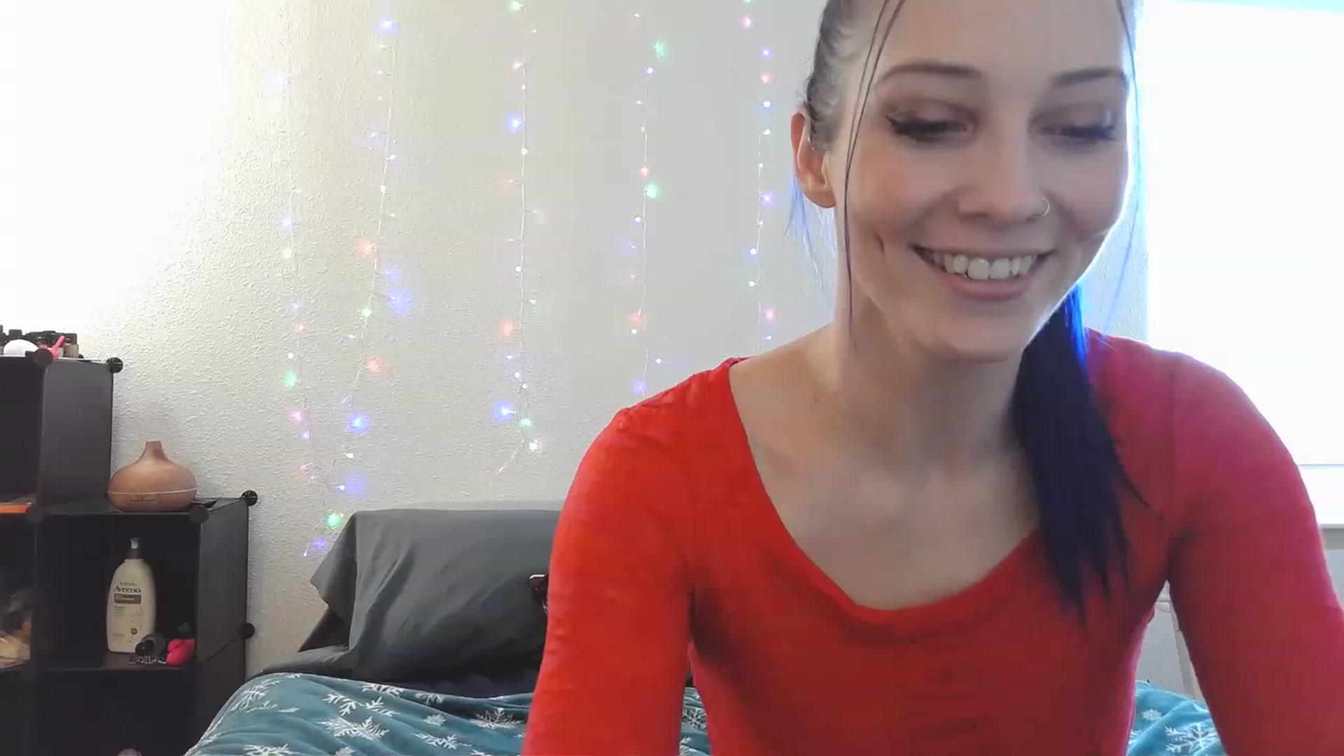 Gallery image thumbnail from Ashlynnelocks's myfreecams stream on, 12/15/2022, 22:47 image 18 of 20