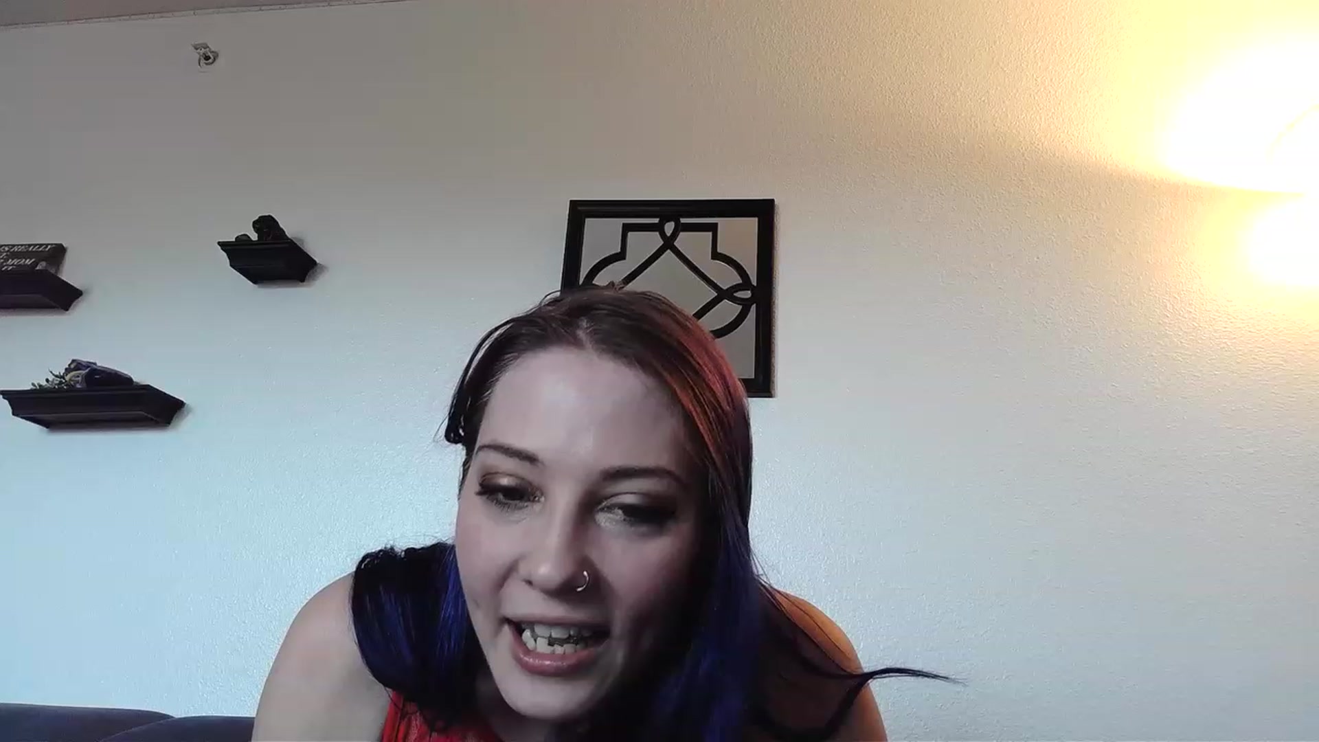 Gallery image thumbnail from Ashlynnelocks's myfreecams stream on, 12/25/2022, 19:56 image 18 of 20
