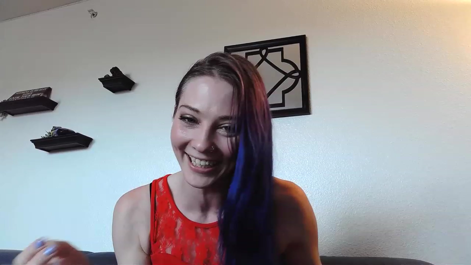 Gallery image thumbnail from Ashlynnelocks's myfreecams stream on, 12/25/2022, 19:56 image 9 of 20