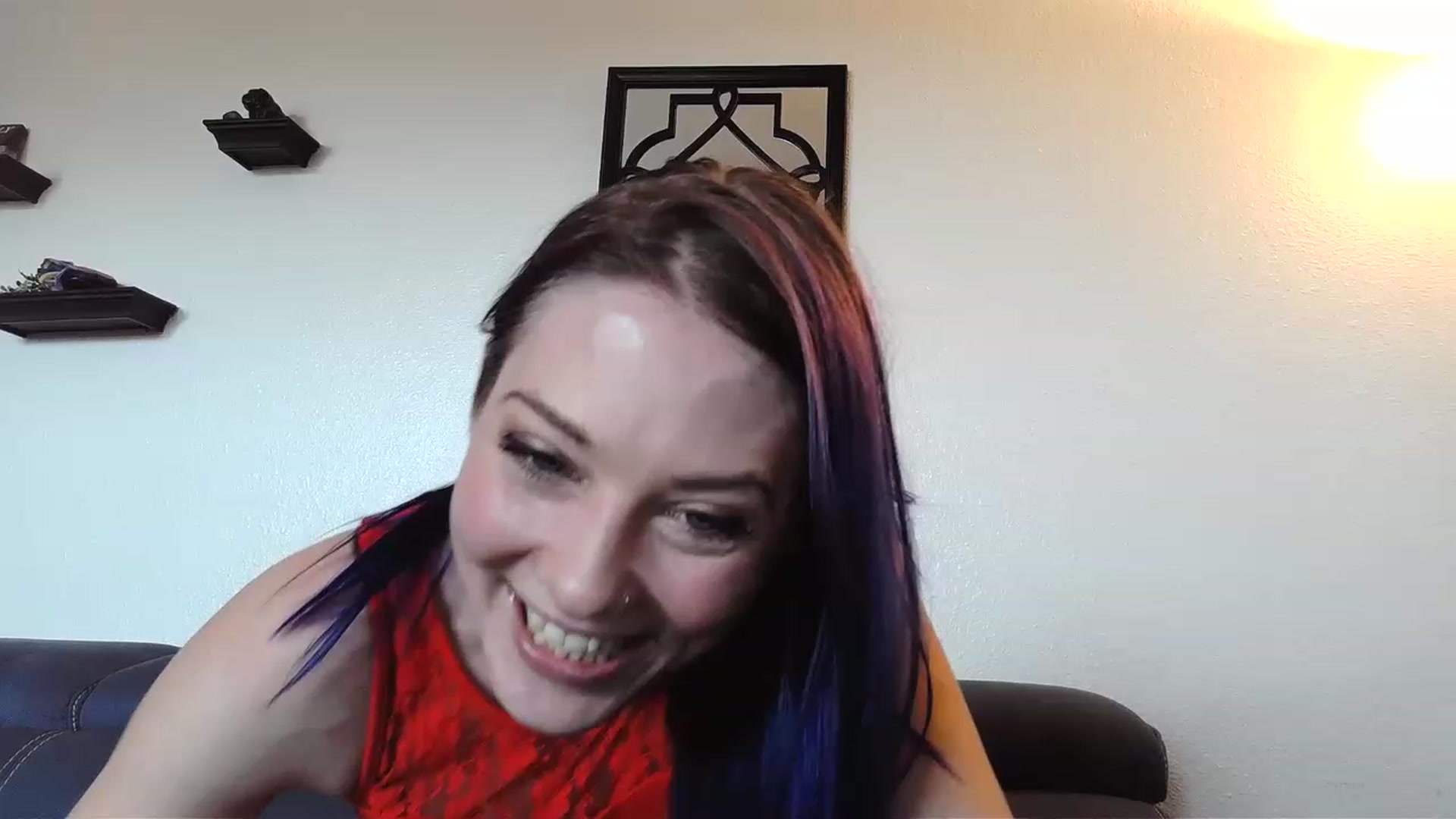 Gallery image thumbnail from Ashlynnelocks's myfreecams stream on, 12/25/2022, 19:56 image 19 of 20