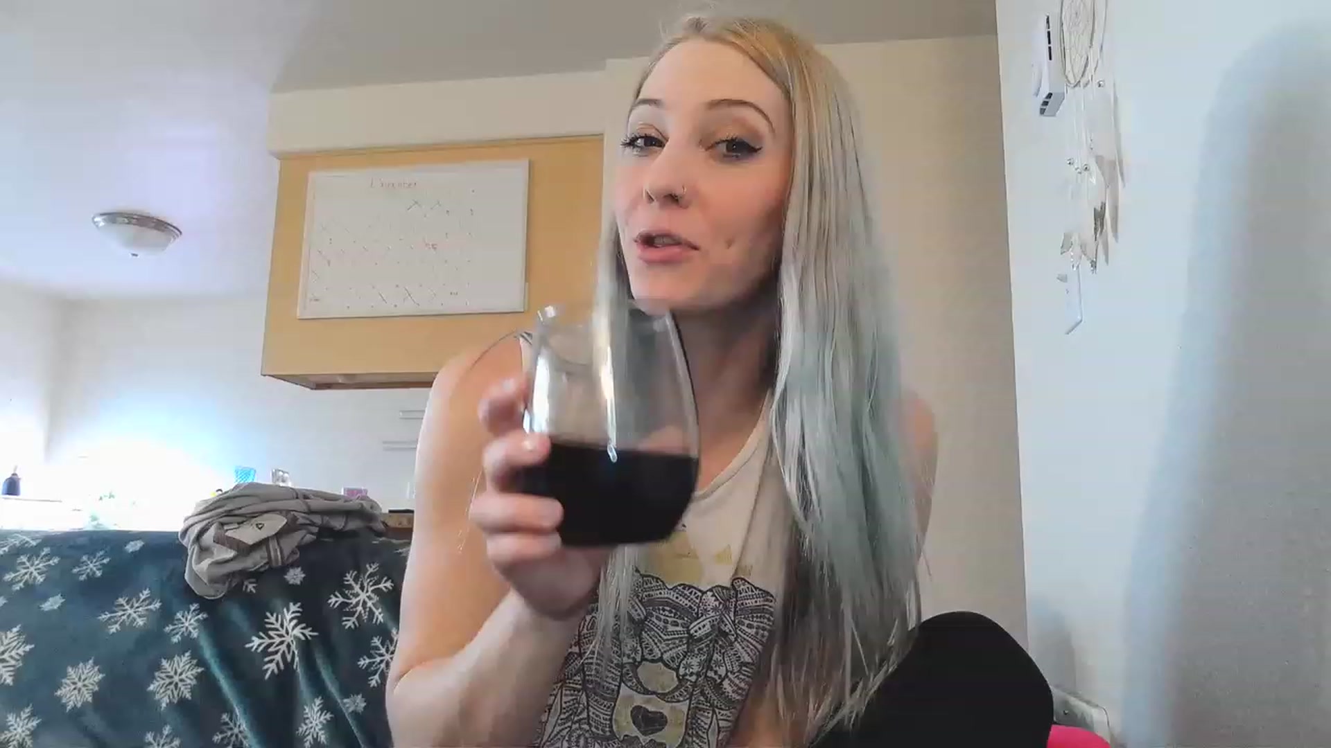 Gallery image thumbnail from Ashlynnelocks's myfreecams stream on, 01/04/2023, 20:55 image 9 of 20