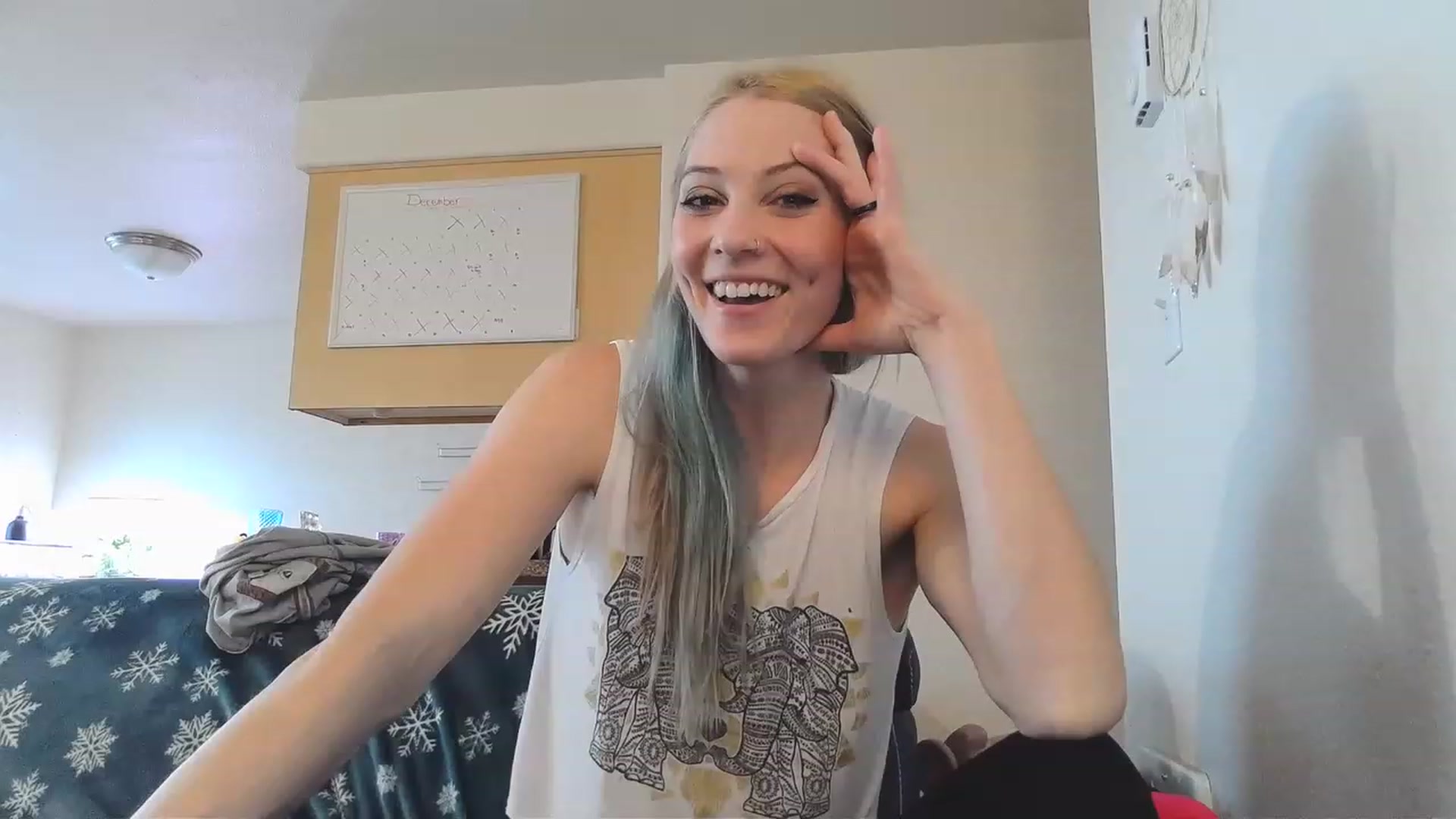 Gallery image thumbnail from Ashlynnelocks's myfreecams stream on, 01/04/2023, 20:55 image 14 of 20