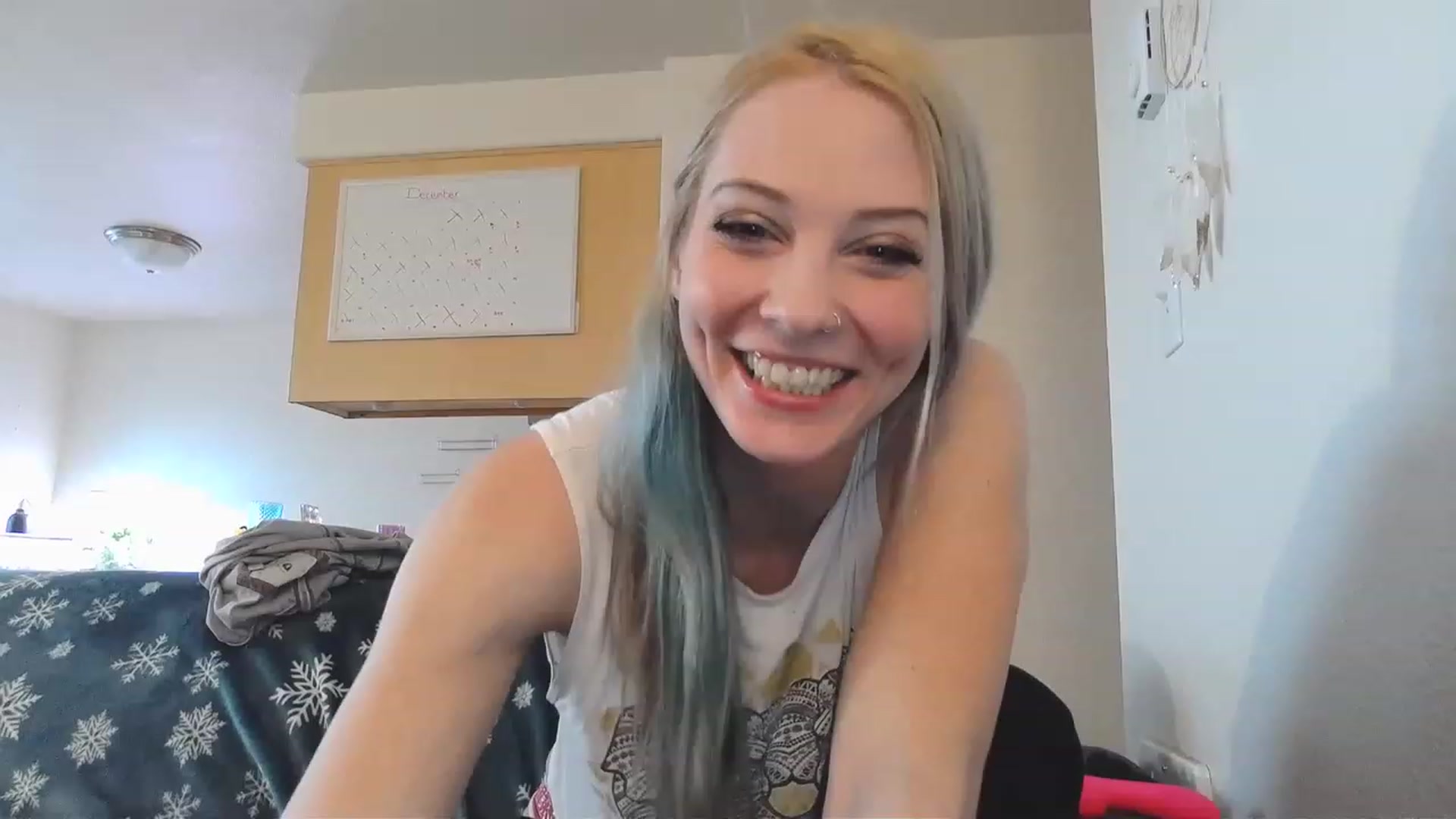 Gallery image thumbnail from Ashlynnelocks's myfreecams stream on, 01/04/2023, 20:55 image 13 of 20