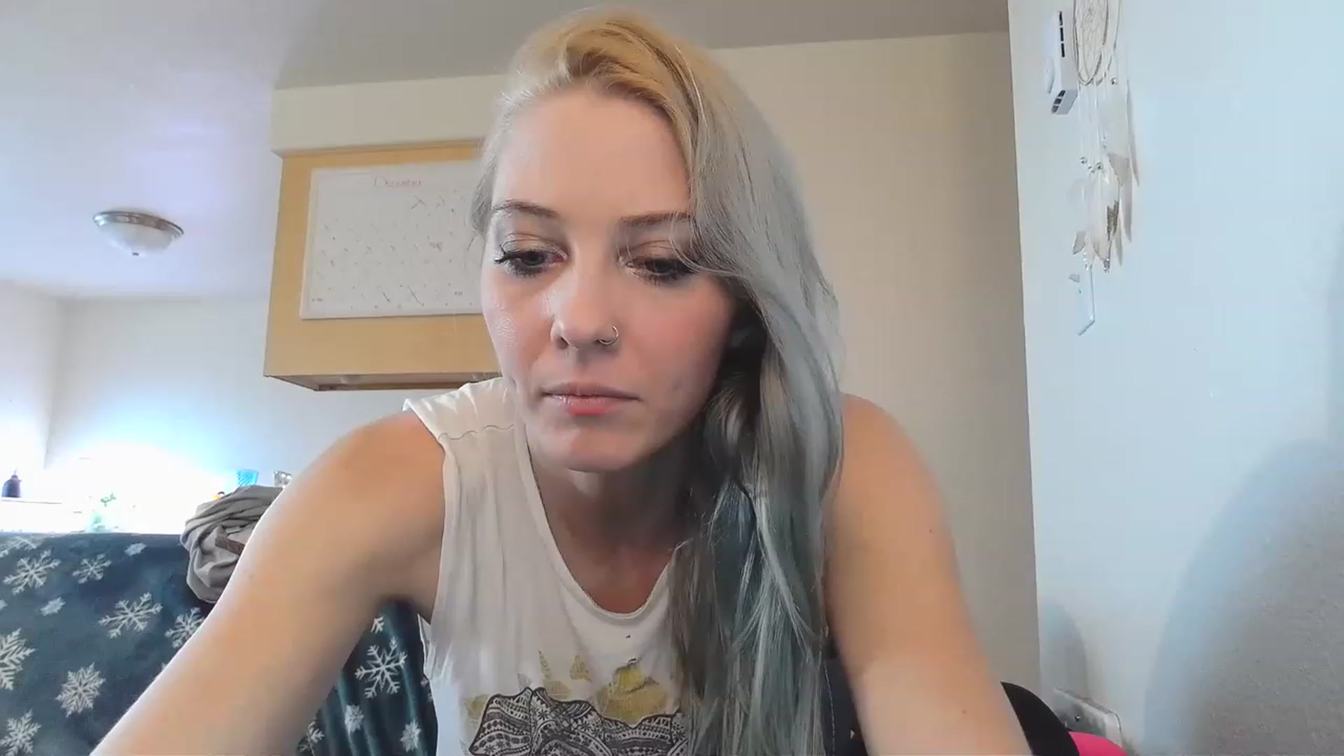 Gallery image thumbnail from Ashlynnelocks's myfreecams stream on, 01/04/2023, 20:55 image 17 of 20