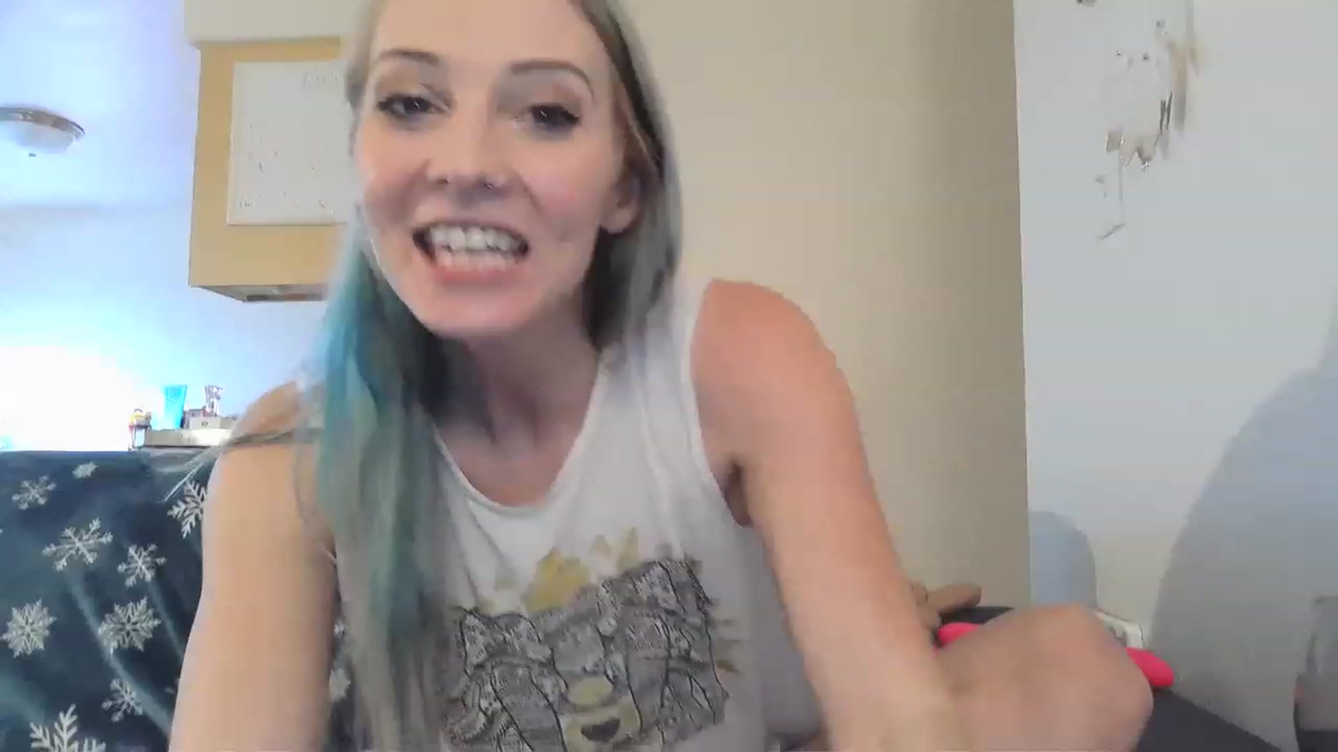 Gallery image thumbnail from Ashlynnelocks's myfreecams stream on, 01/04/2023, 23:09 image 17 of 20