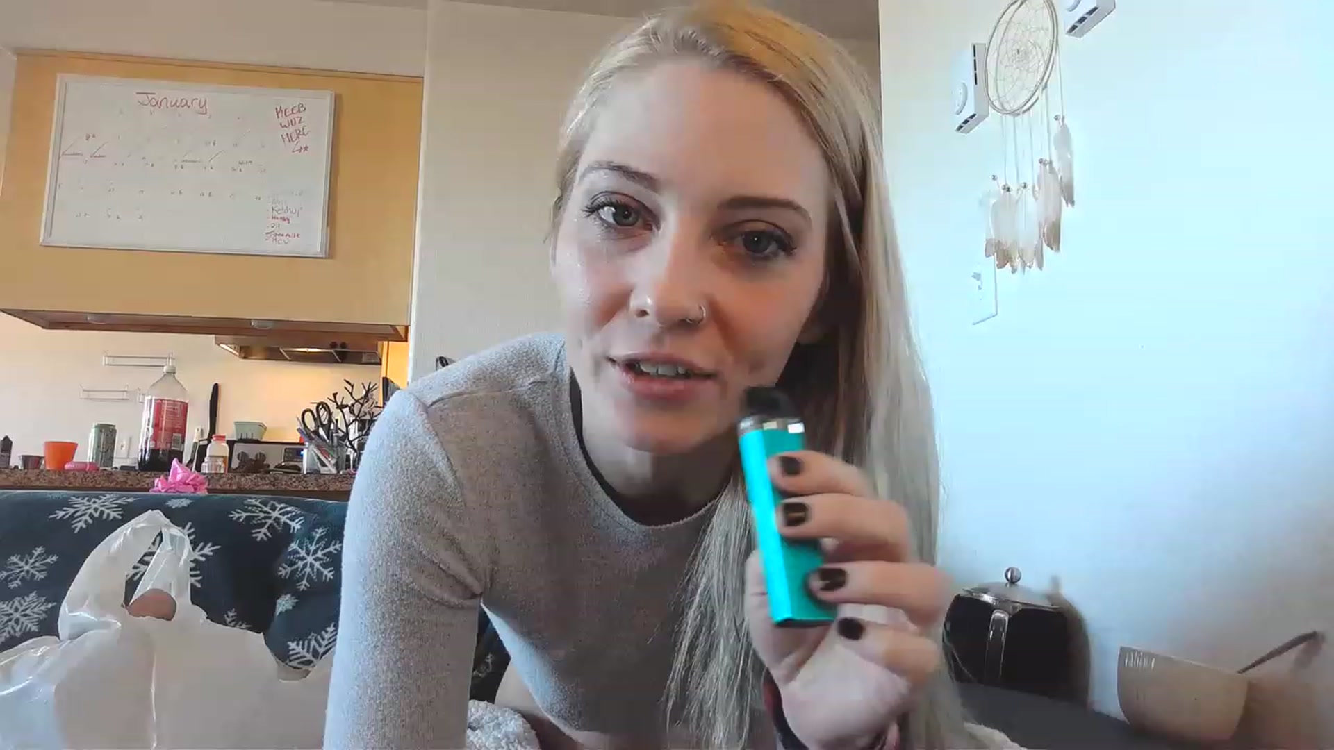 Gallery image thumbnail from Ashlynnelocks's myfreecams stream on, 01/17/2023, 22:19 image 13 of 20