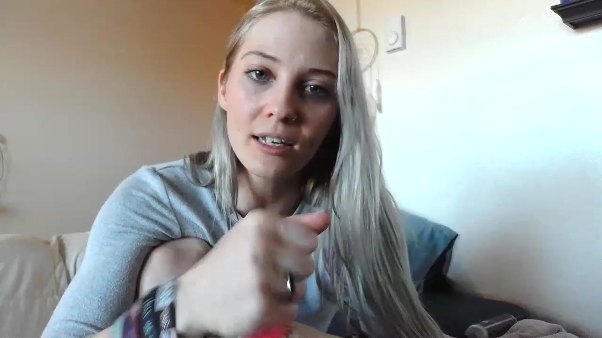 Gallery image thumbnail from Ashlynnelocks's myfreecams stream on, 01/28/2023, 01:26 image 8 of 20