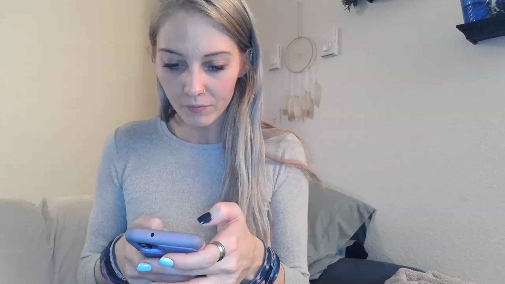 Gallery image thumbnail from Ashlynnelocks's myfreecams stream on, 01/28/2023, 01:52 image 8 of 20