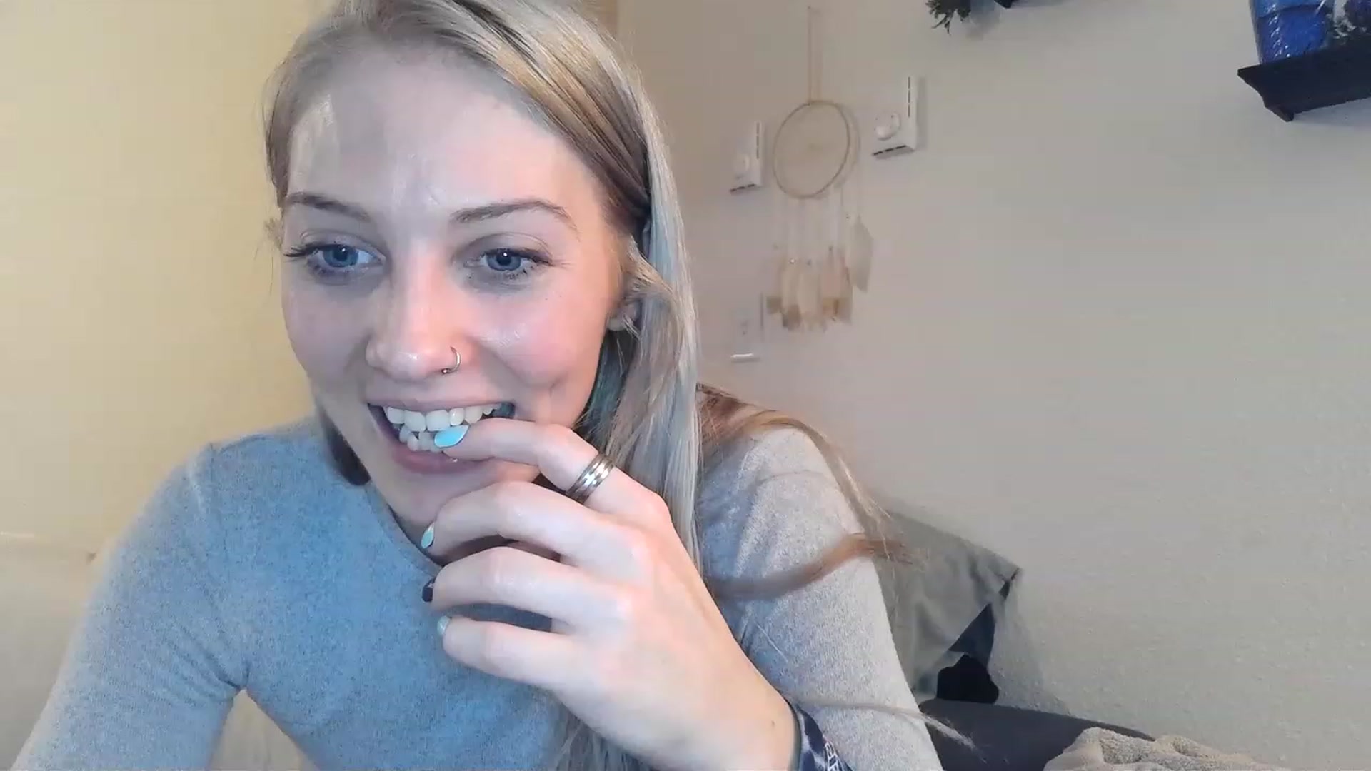 Gallery image thumbnail from Ashlynnelocks's myfreecams stream on, 01/28/2023, 01:52 image 6 of 20