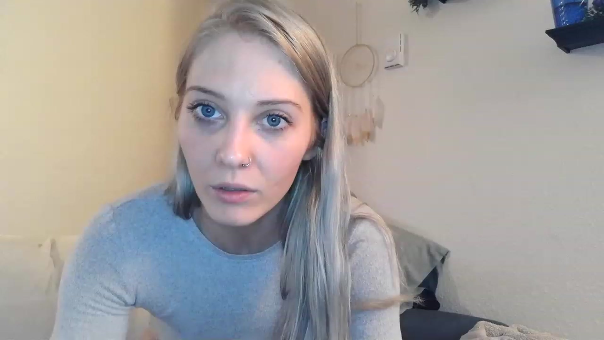 Gallery image thumbnail from Ashlynnelocks's myfreecams stream on, 01/28/2023, 01:52 image 12 of 20