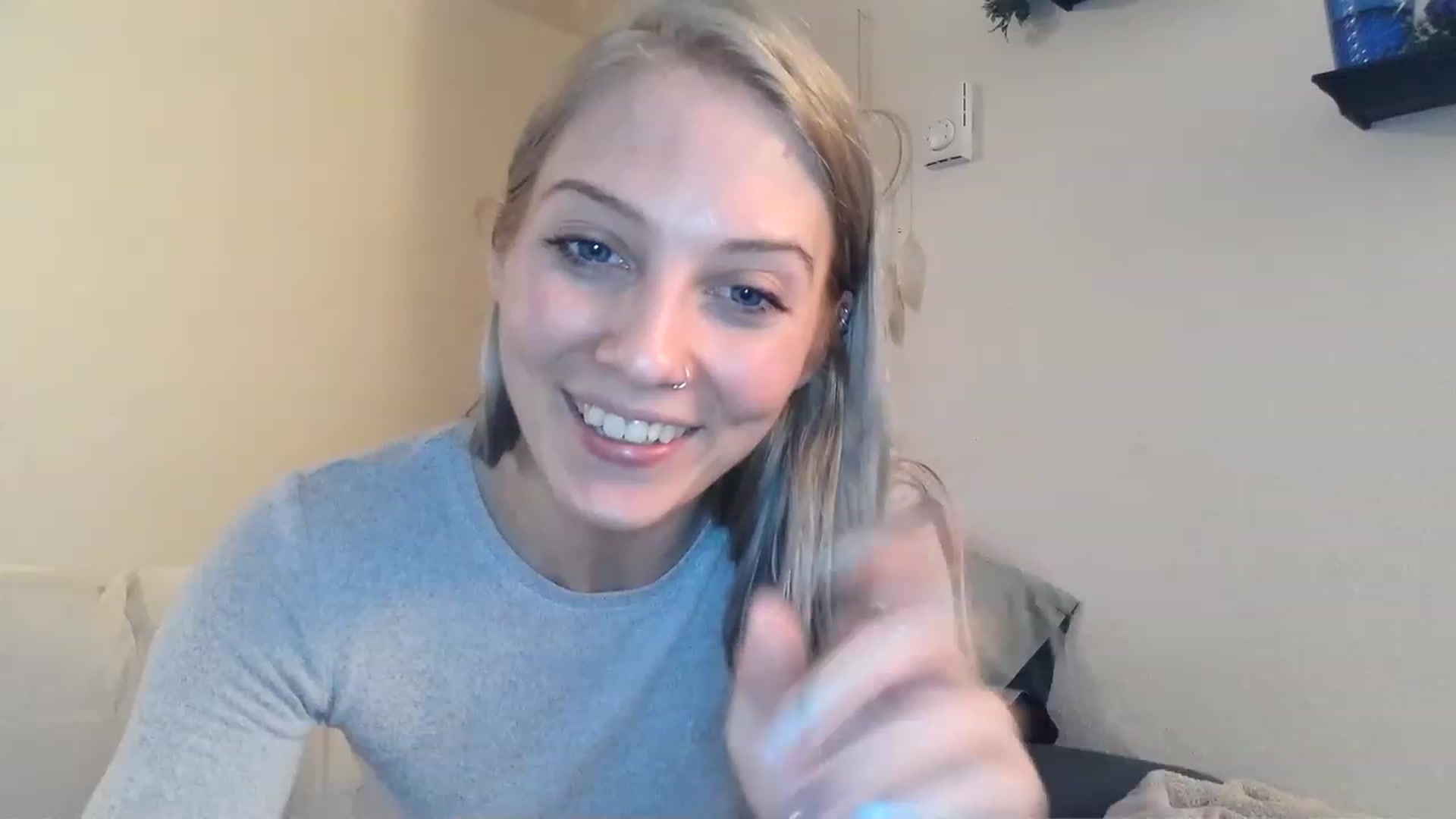 Gallery image thumbnail from Ashlynnelocks's myfreecams stream on, 01/28/2023, 01:52 image 2 of 20