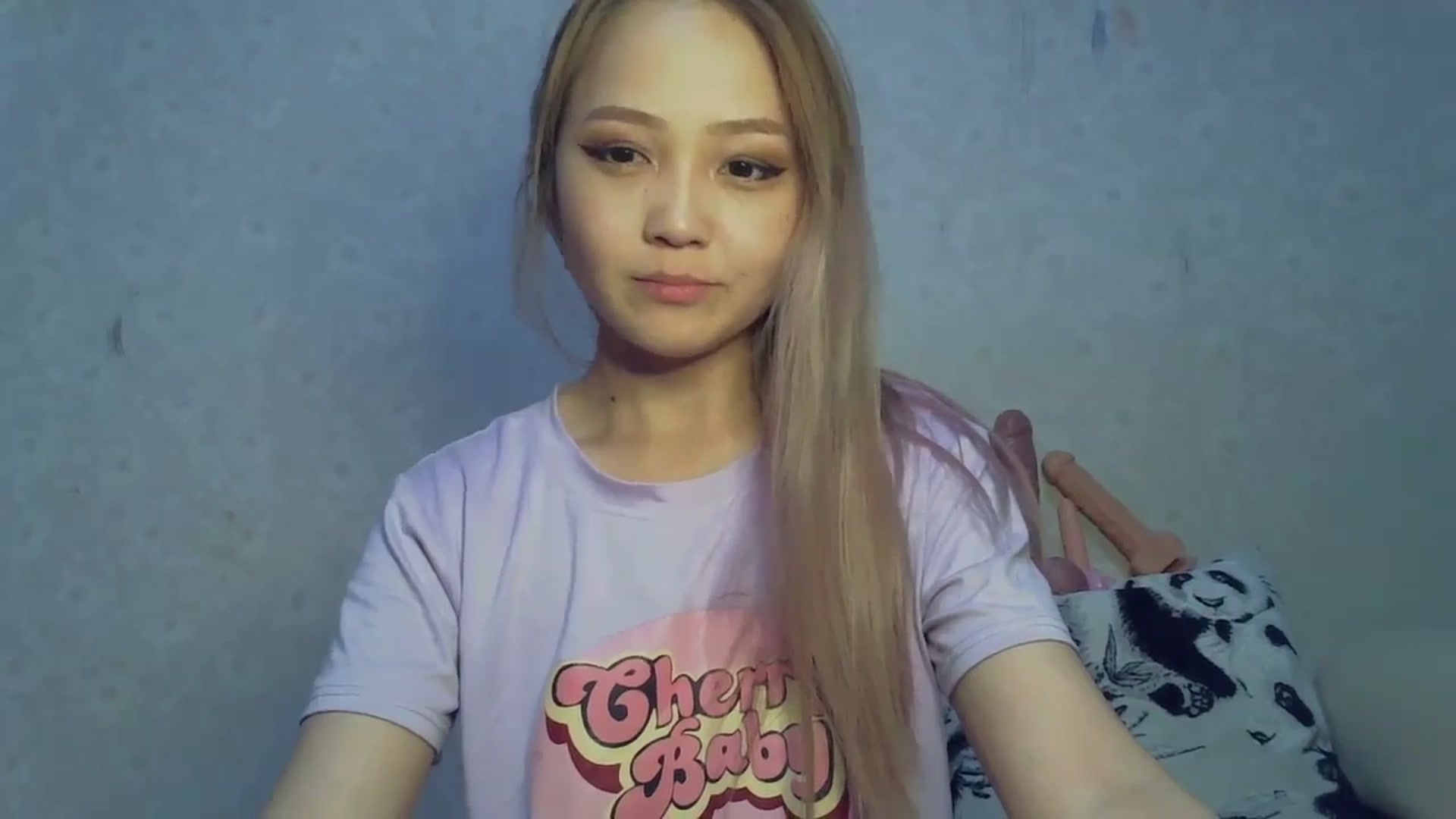 Gallery image thumbnail from AsiCuteBaby's myfreecams stream on, 05/04/2024, 15:43 image 19 of 20