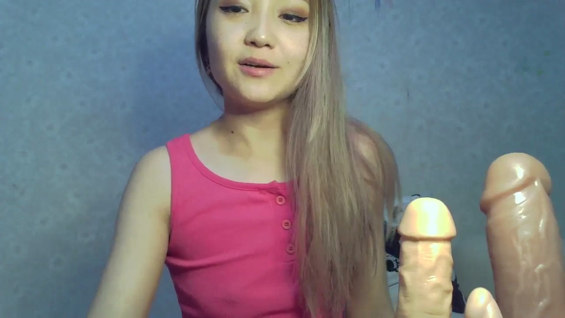 Gallery image thumbnail from AsiCuteBaby's myfreecams stream on, 05/05/2024, 18:19 image 10 of 20